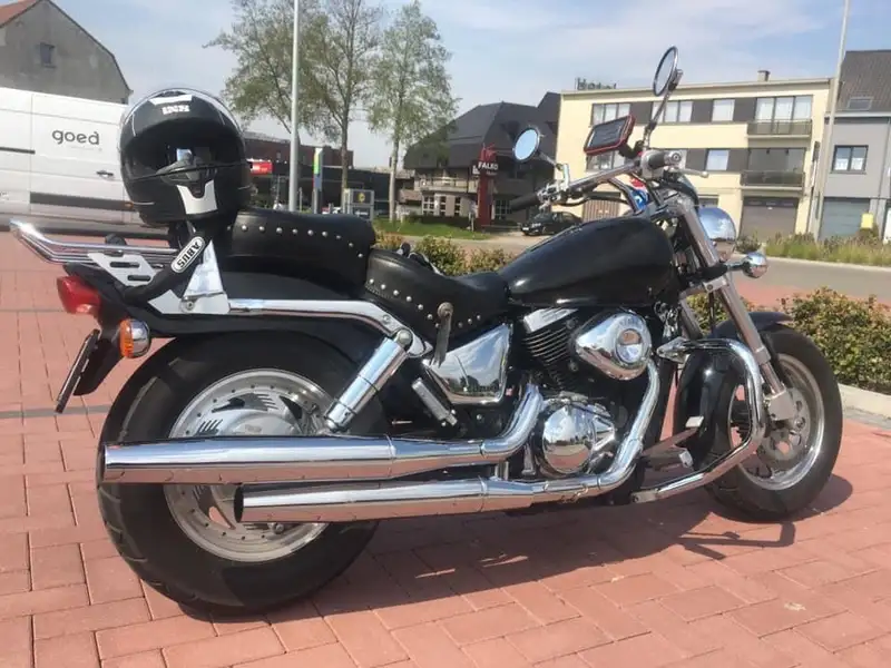 Suzuki VZ 800 - foto 3