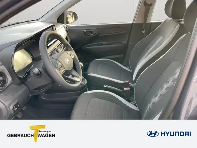 Hyundai I10 view 10