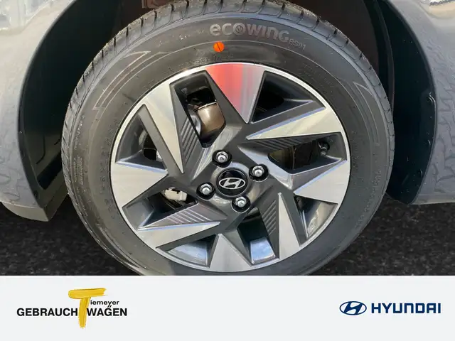 Hyundai I10 view 9