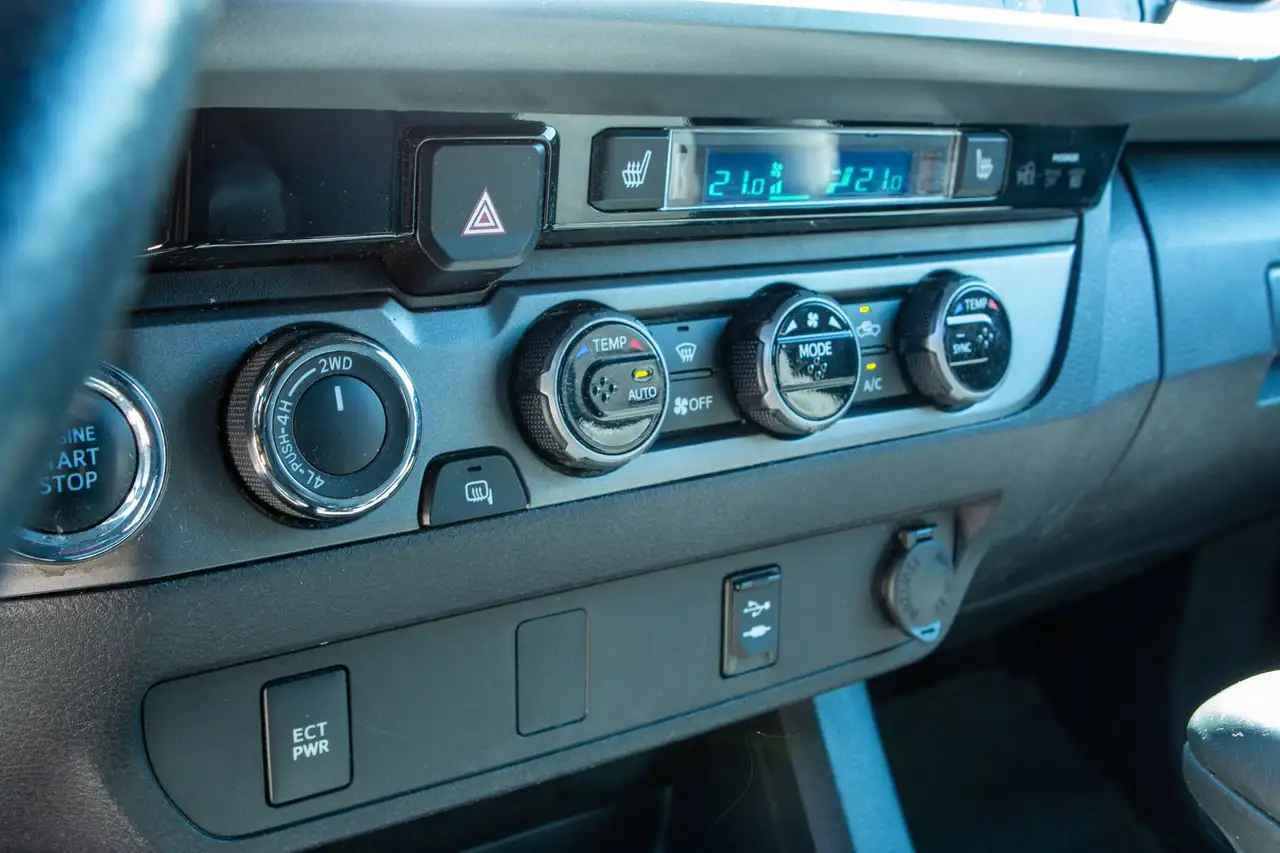 Toyota Tacoma снимка Toyota Tacoma
