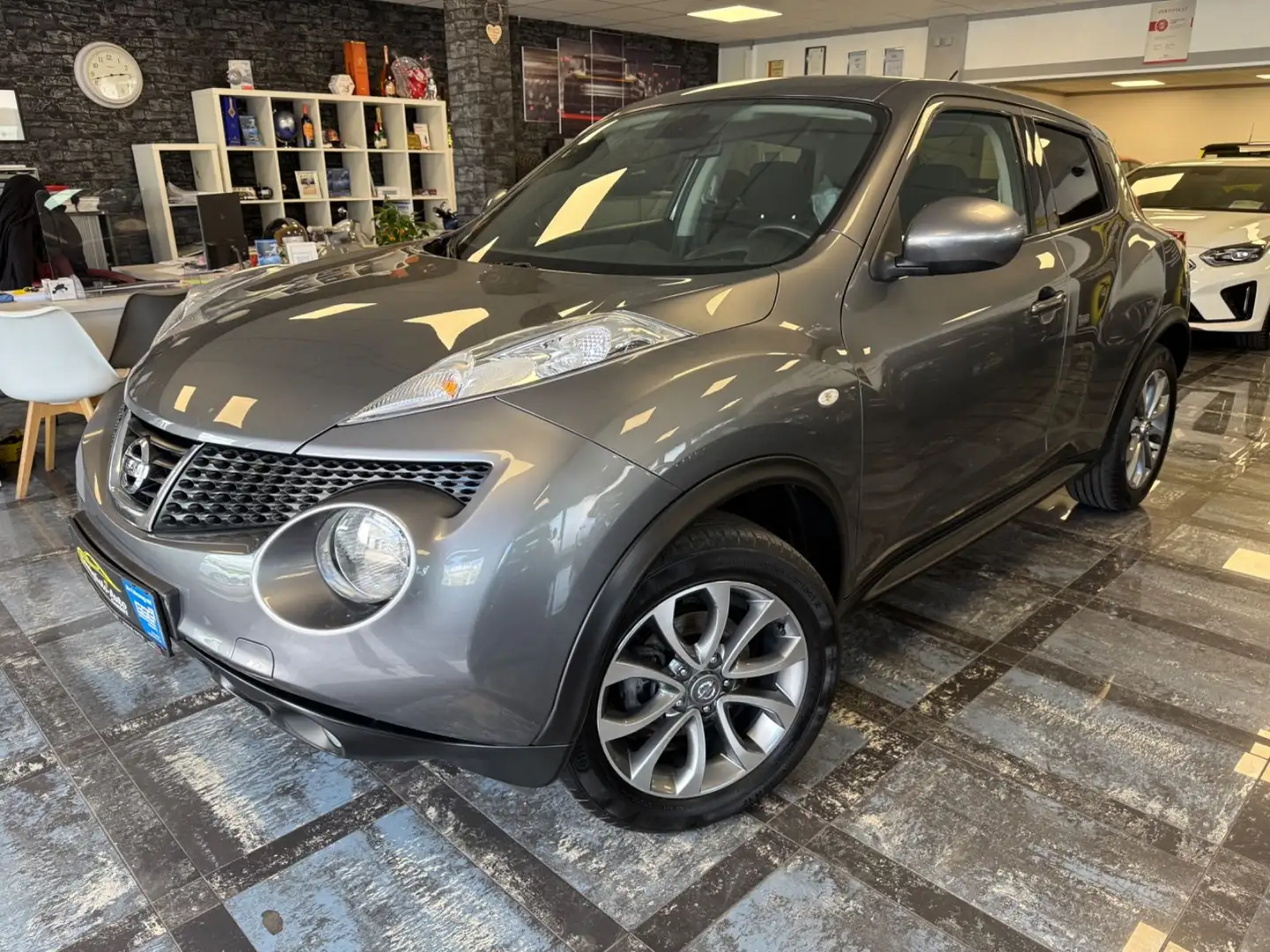 Nissan Juke Tekna*Navigation*Kamera*Sport*Aluräder*2.Vo Grau - 1