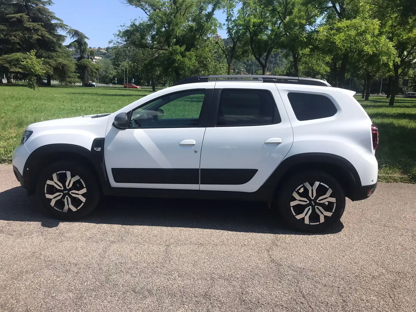 Dacia Duster 1.0 tce GPL Journey - 1