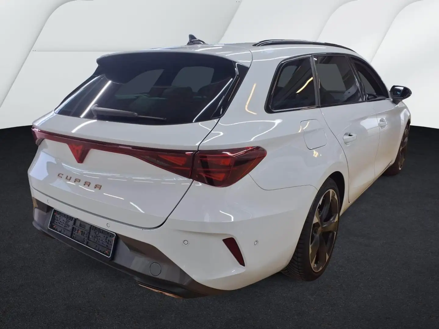 CUPRA Leon Sportstourer 1.5 e-Hybrid DSG AHK+GJR+RKAM Klima Weiß - 2