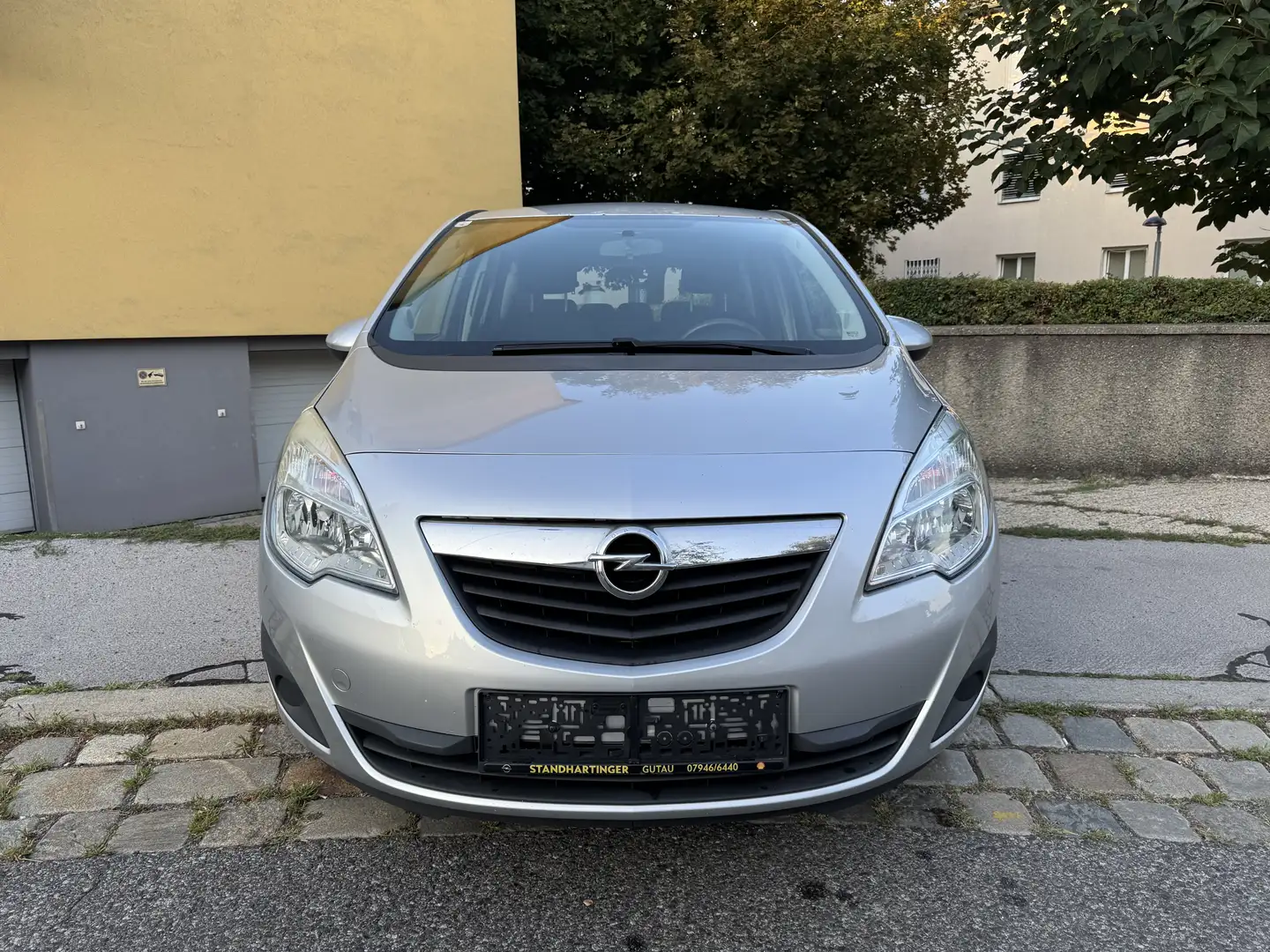 Opel Meriva 1,4 Twinport Cool & Sound Grau - 2