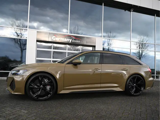 Audi RS6 view 10