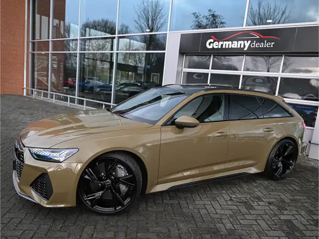 Audi RS6 view 12