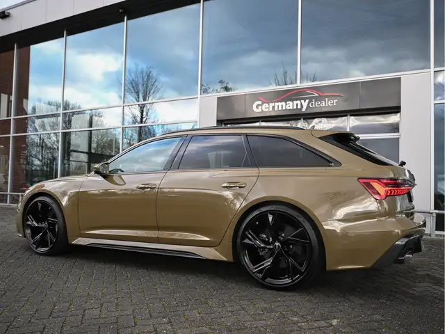 Audi RS6 view 11