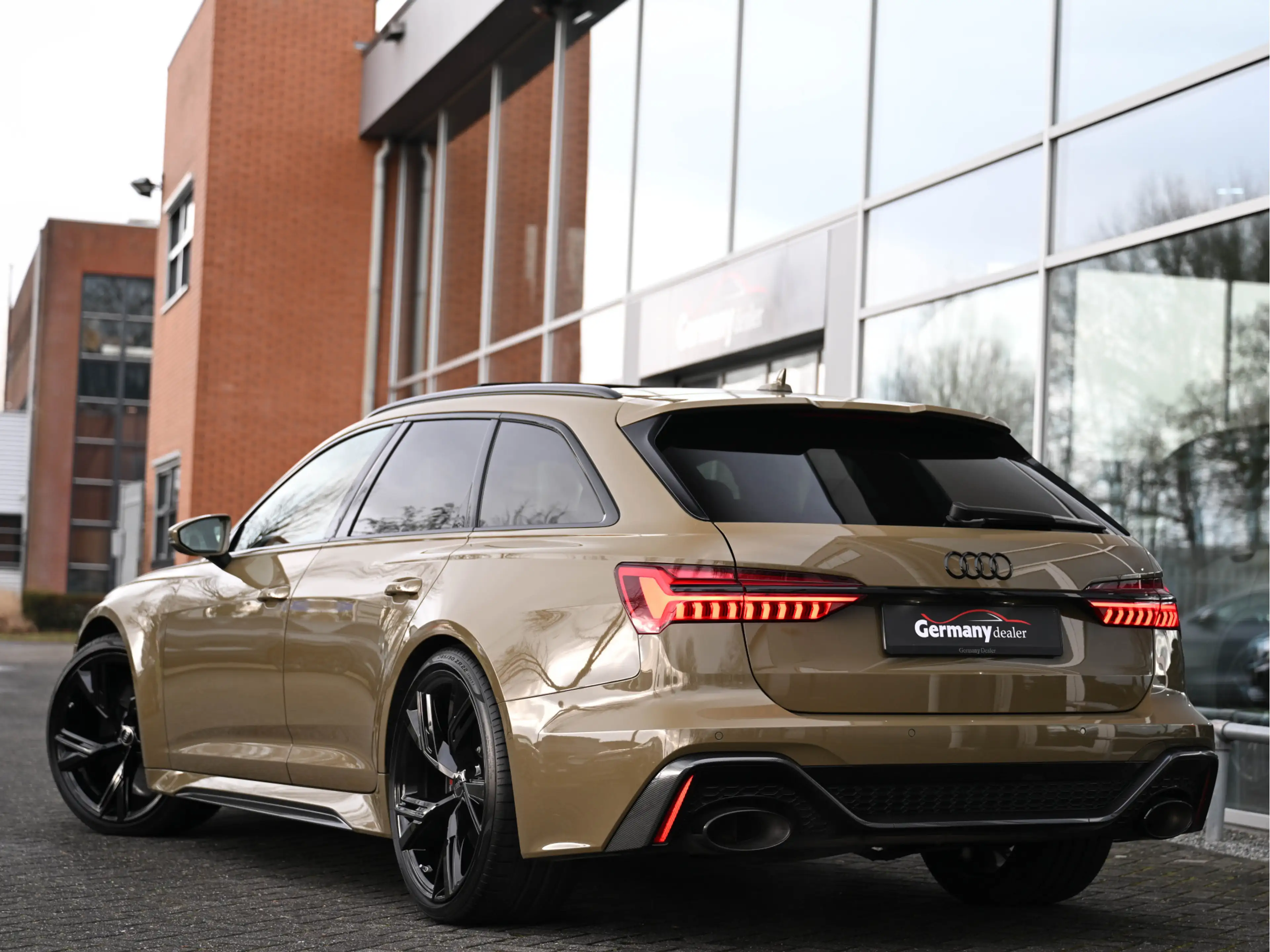 Audi RS6 Avant 4.0TFSI 600pk Quattro Pano 360 4W-Best HUD 3 — photo 2