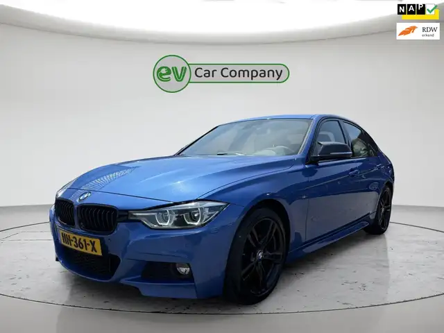 BMW 330 3-serie 330i M Sport | Estorilblau | Parkeersensor