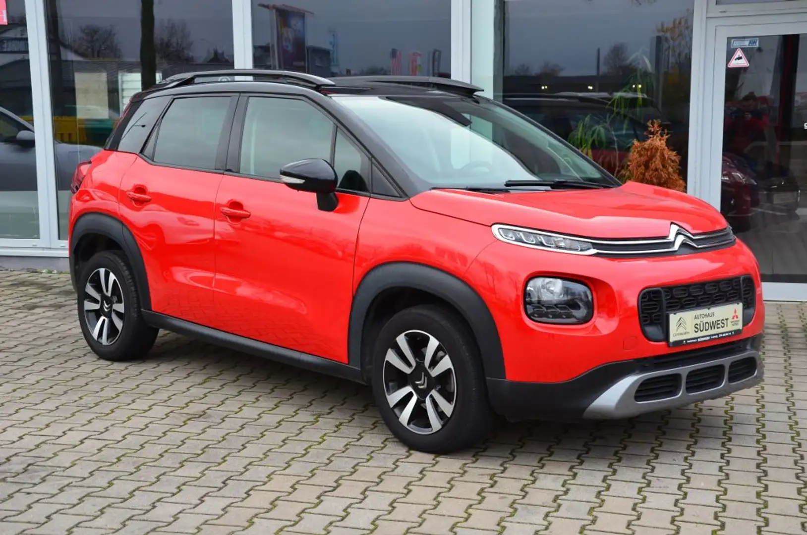 Citroen C3 Aircross PureTech 110 Stop & Start EAT6 Feel Červená - 1