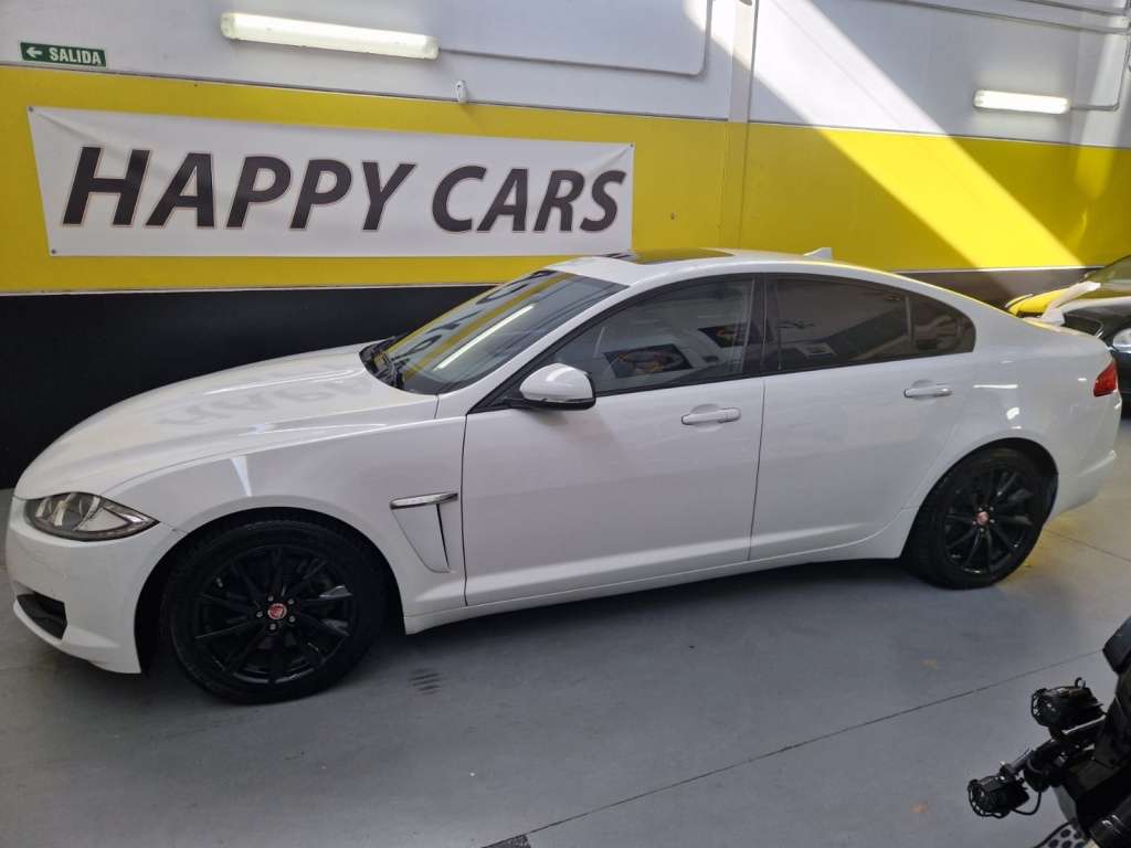 Jaguar XF Sportbrake 2.2 Diesel R-Sport Aut. - foto 1