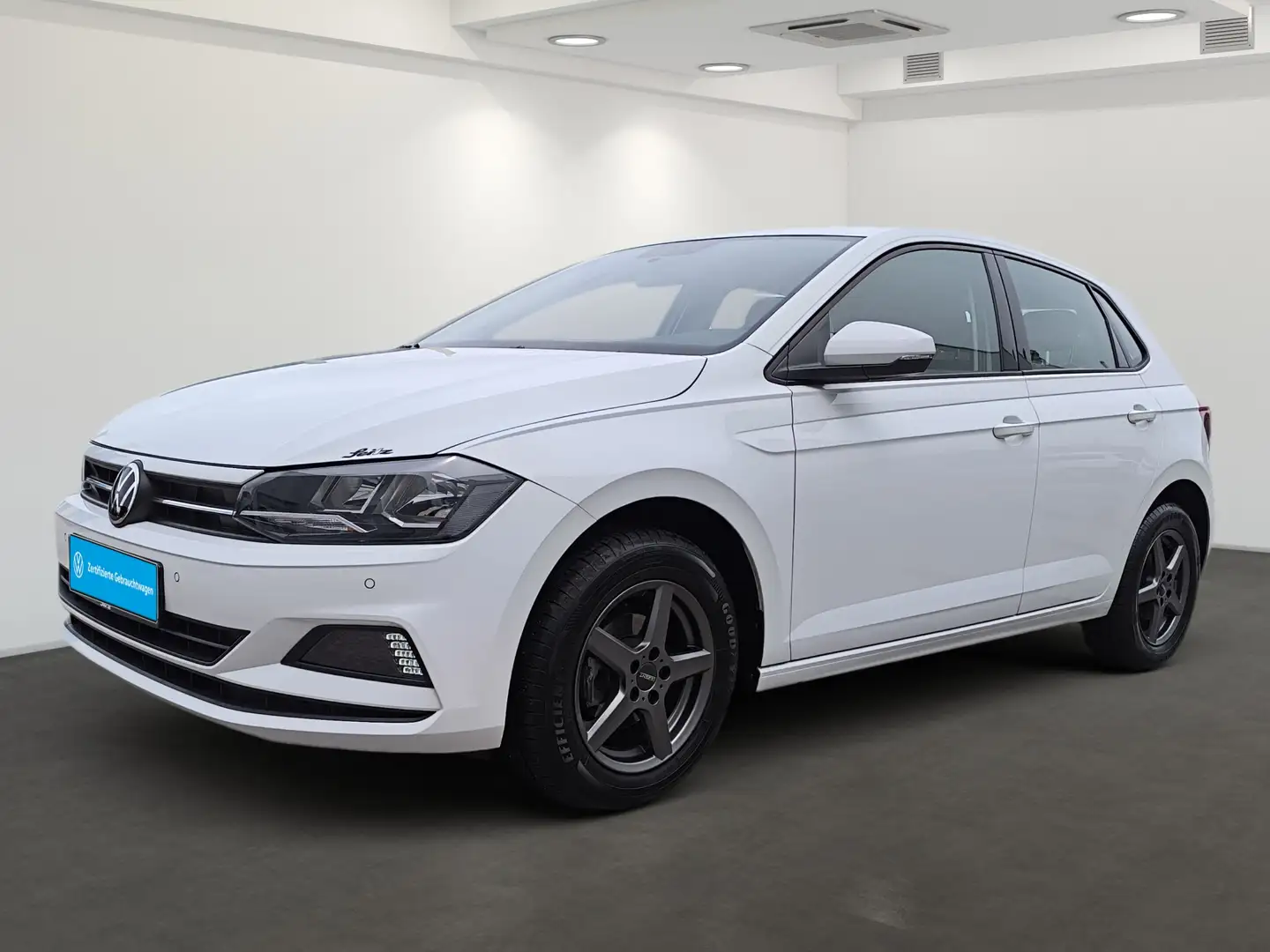 Volkswagen Polo VI 1.0 TSI Comfortline *PARKSENSOR*SITZH*DAB* Wit - 2