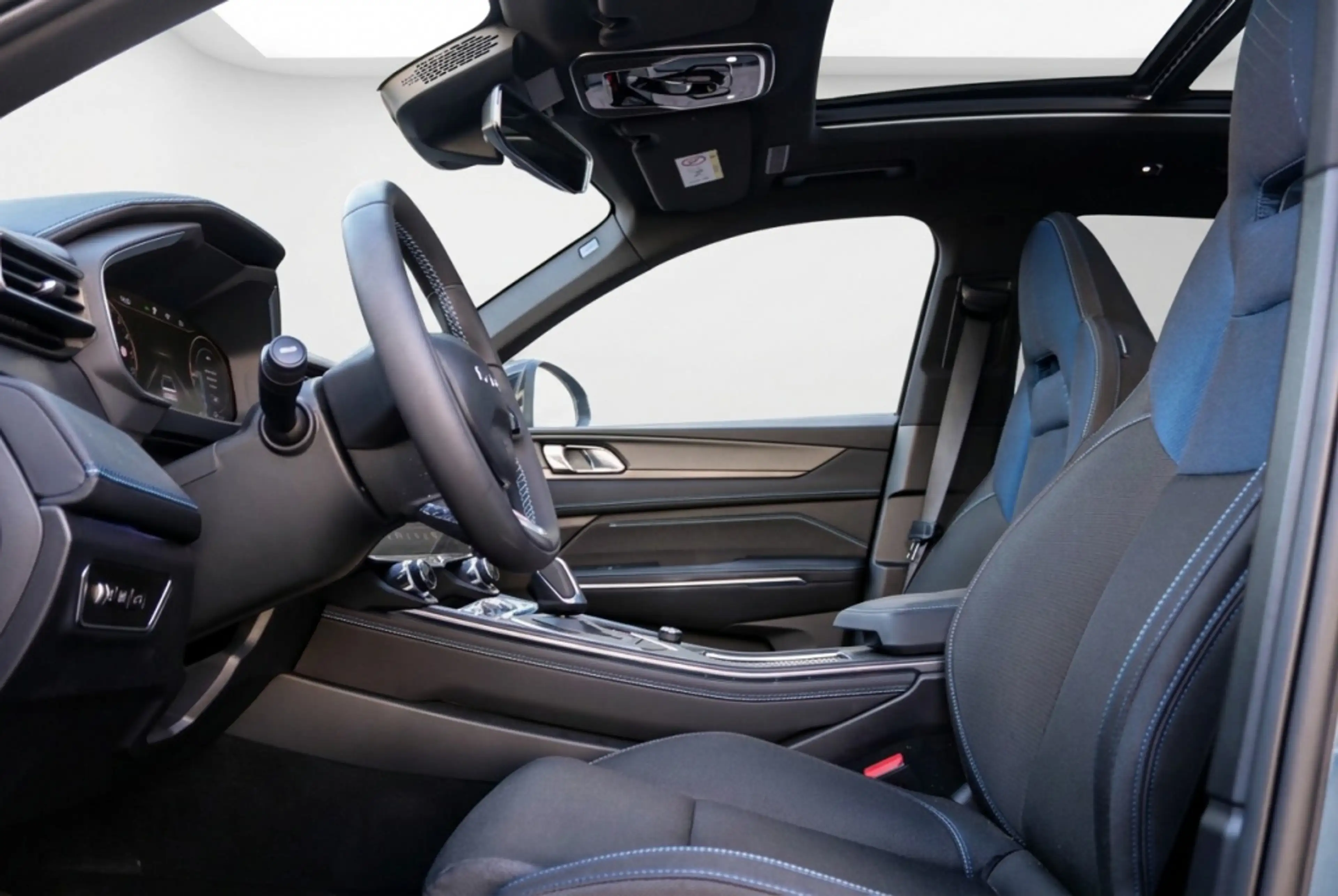 Lynk & Co 01 1.5 PHEV 262PK Stuurverwarming | Pano | Zwarte hem — photo 11