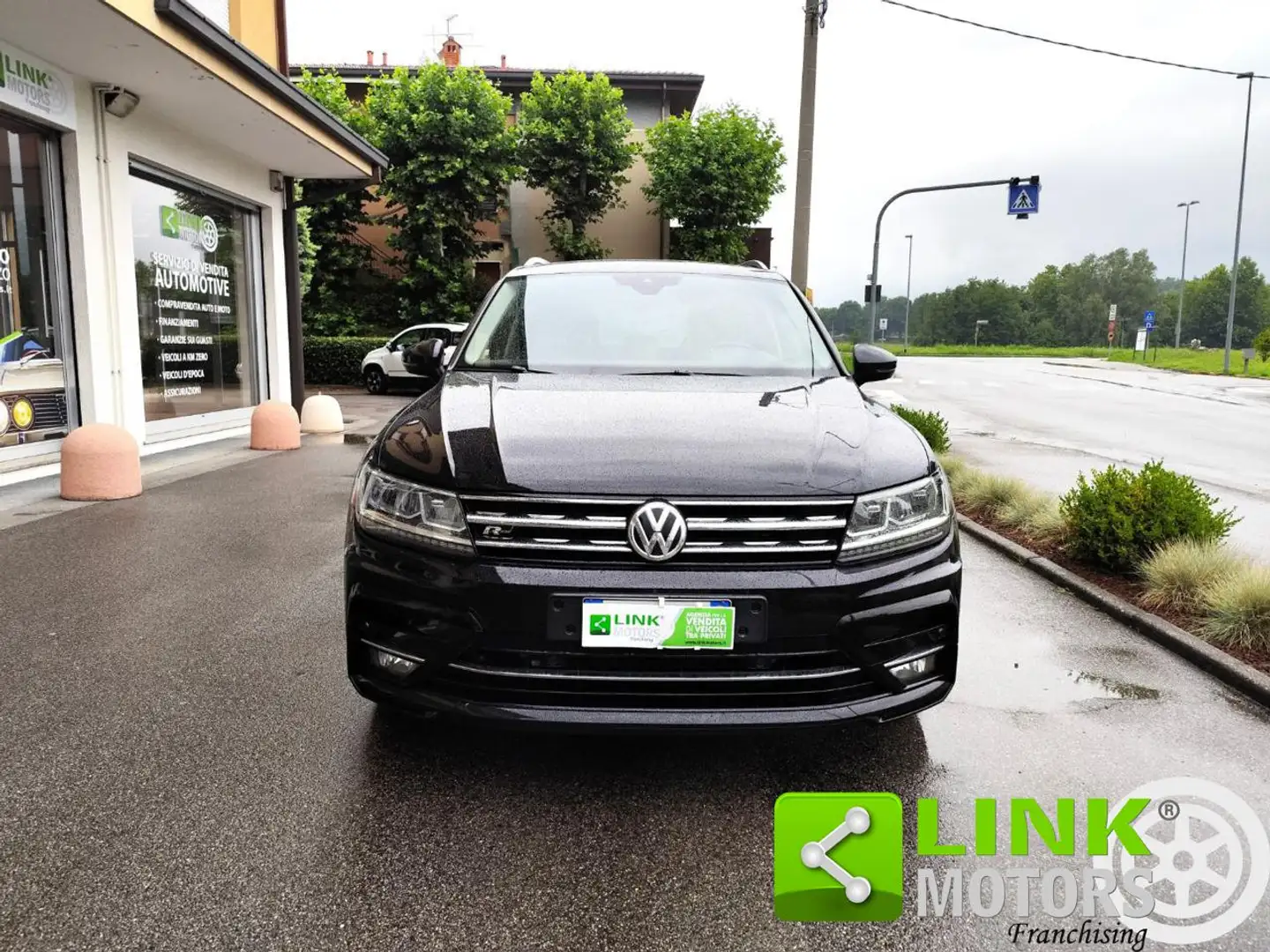 Volkswagen Tiguan 2.0 TDI SCR DSG R-LINE BlueMotion Tech. GAR.INCL. Negro - 2