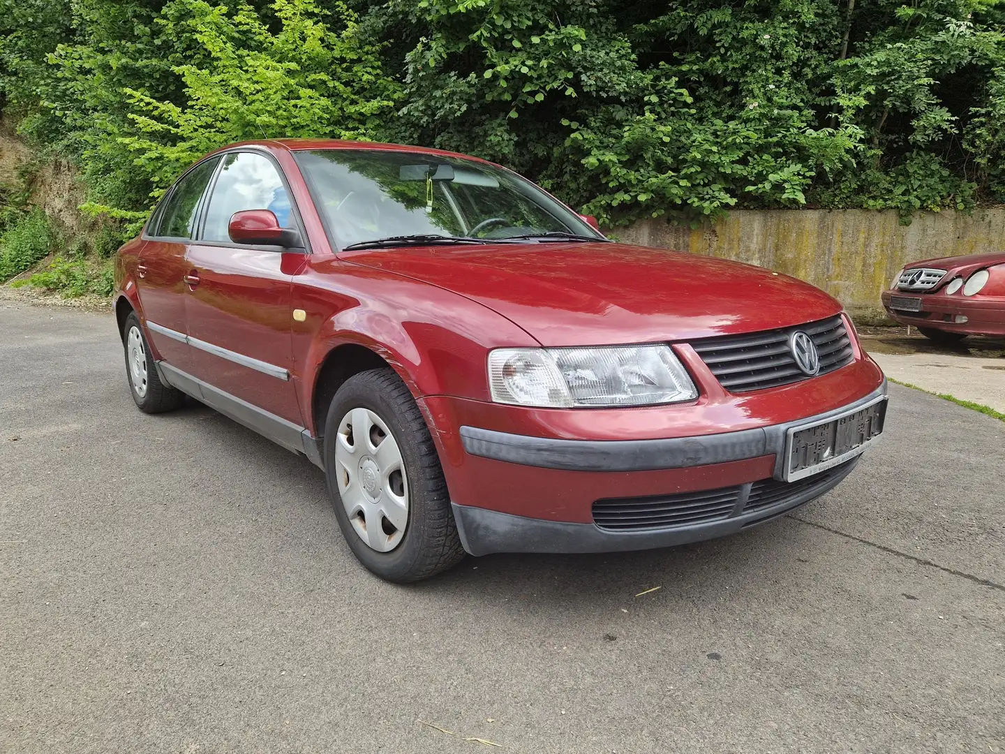 Volkswagen Passat 1.6 - 2