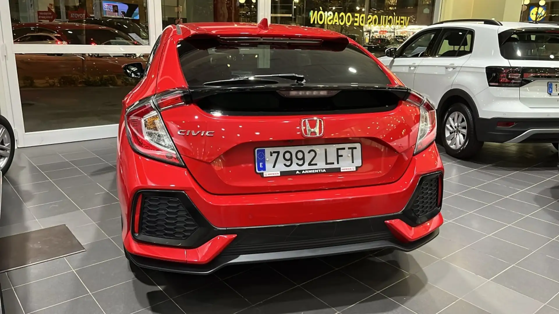 Honda Civic 1.0 VTEC Turbo Elegance Navi Rojo - 1
