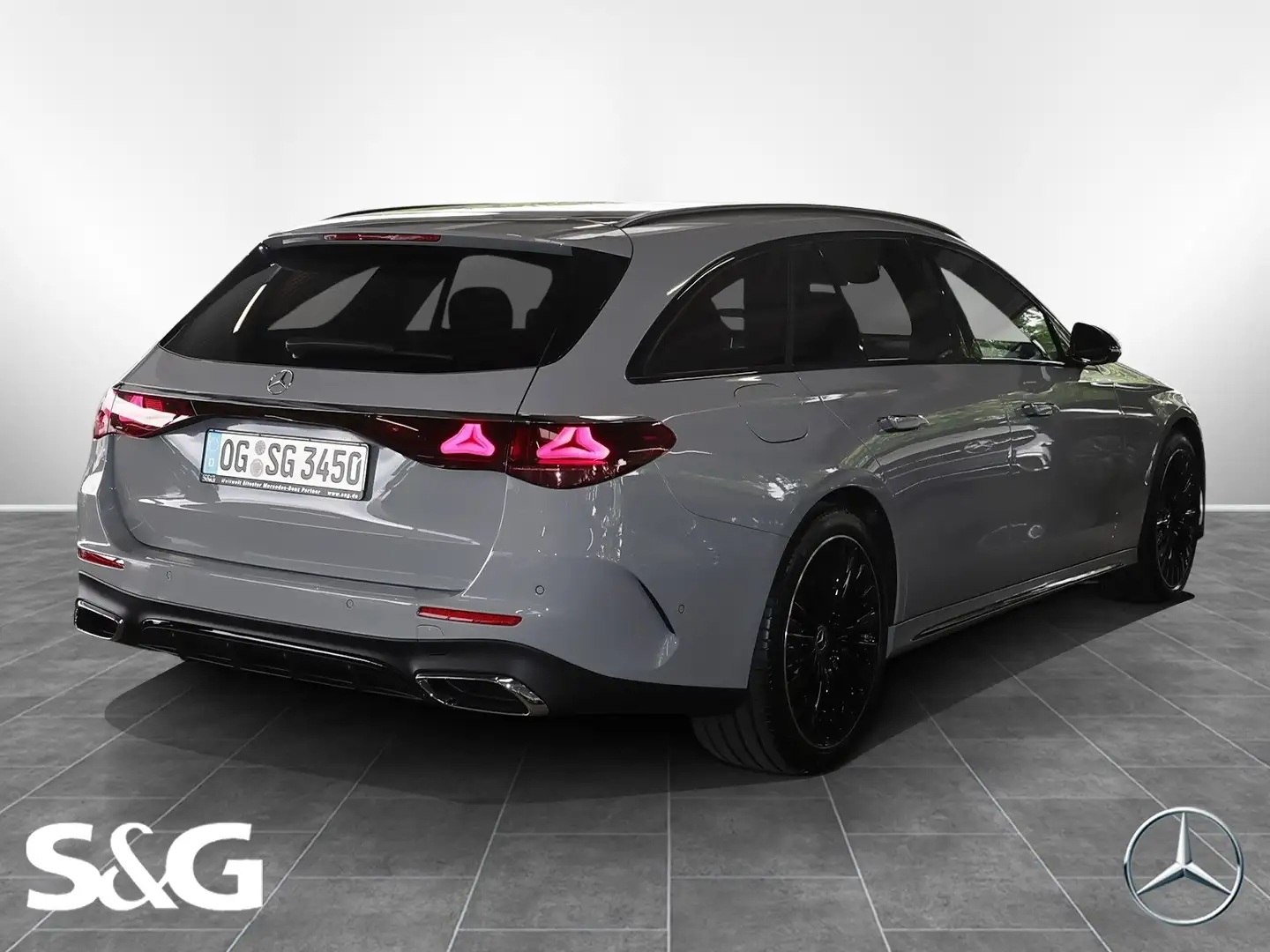 Mercedes-Benz E 450 d 4M T AMG MBUX+360°+DIG-LED+Pano+AHK+Nigh Grau - 2