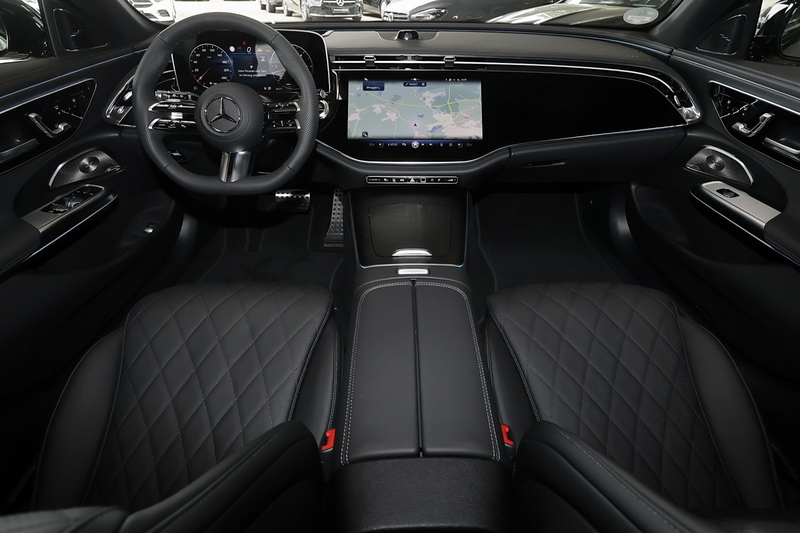 Mercedes-Benz E 450 d 4M T AMG MBUX+360°+DIG-LED+Pano+AHK+Nigh — photo 5