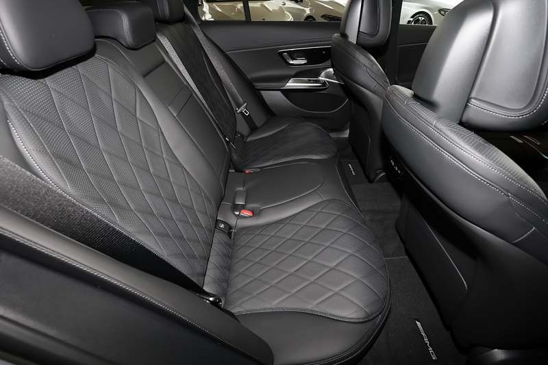 Mercedes-Benz E 450 d 4M T AMG MBUX+360°+DIG-LED+Pano+AHK+Nigh — photo 6