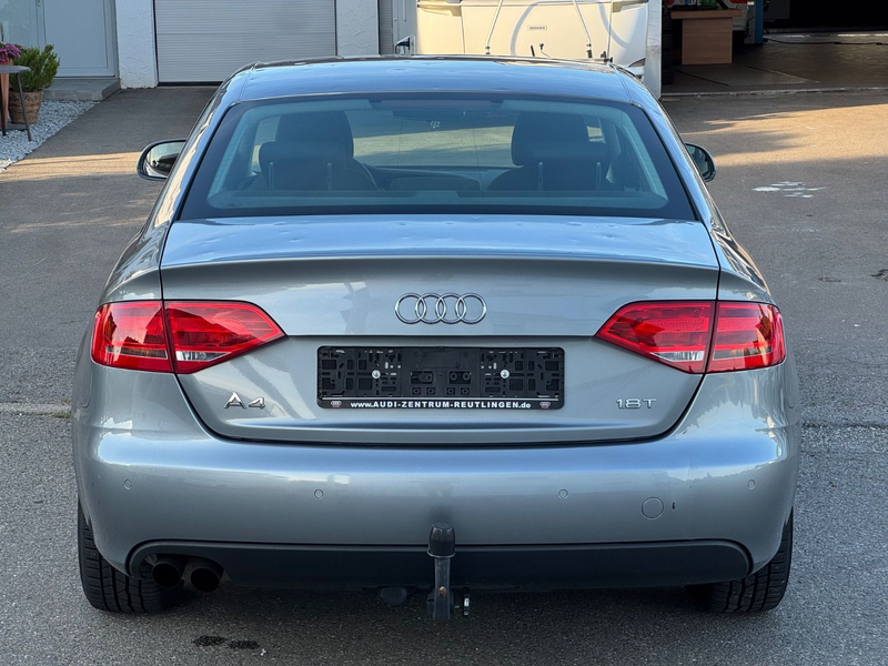 Audi A4 Lim. Attraction*1.HAND*LIMO*WENIG KM *AHK — photo 7