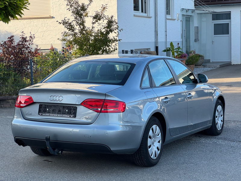 Audi A4 Lim. Attraction*1.HAND*LIMO*WENIG KM *AHK — photo 8