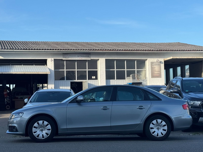 Audi A4 Lim. Attraction*1.HAND*LIMO*WENIG KM *AHK — photo 3