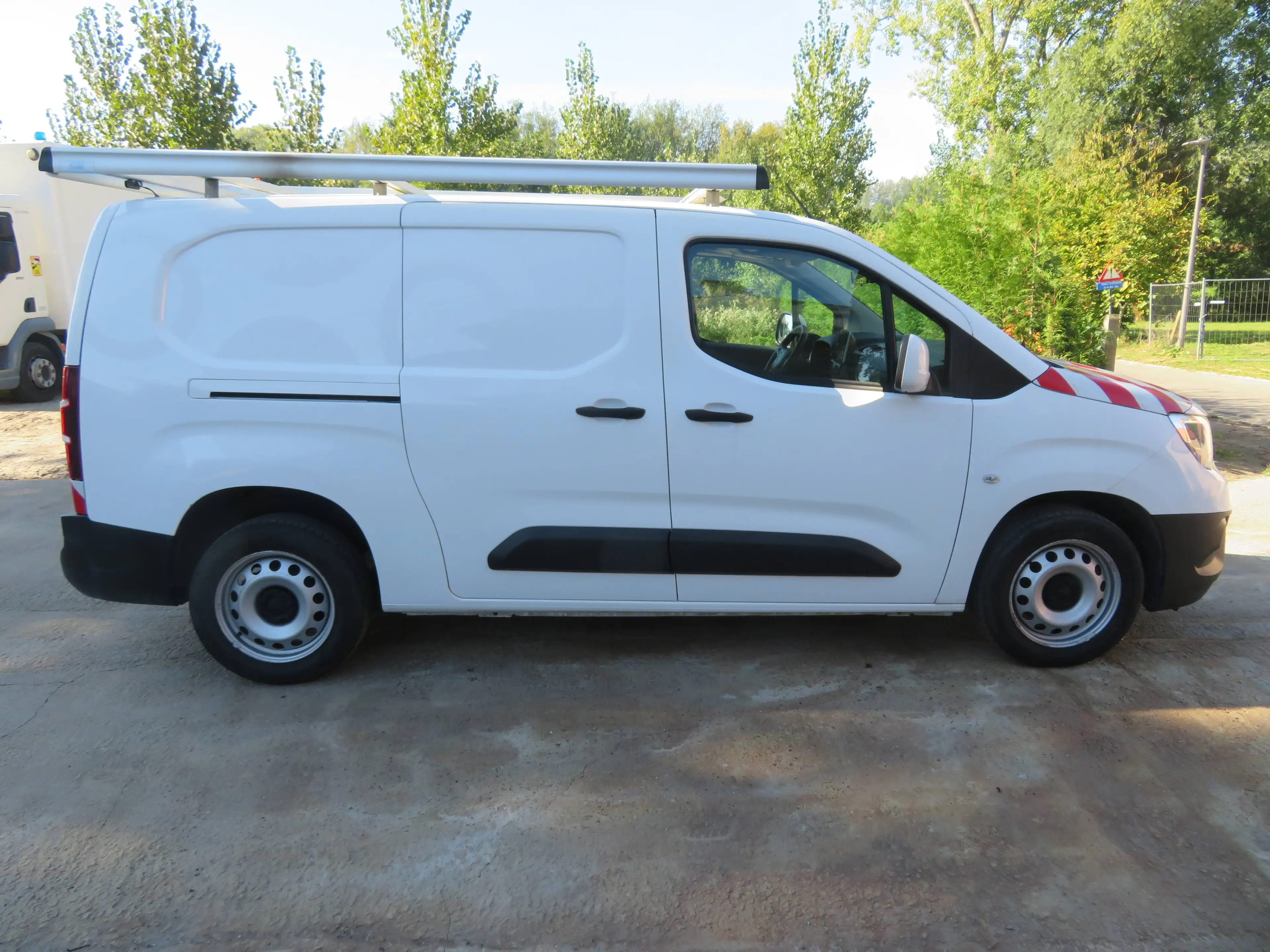 Opel Combo 1.5 Turbo - Ingericht - Dakdrager - Dubbel schuifdeur — photo 8