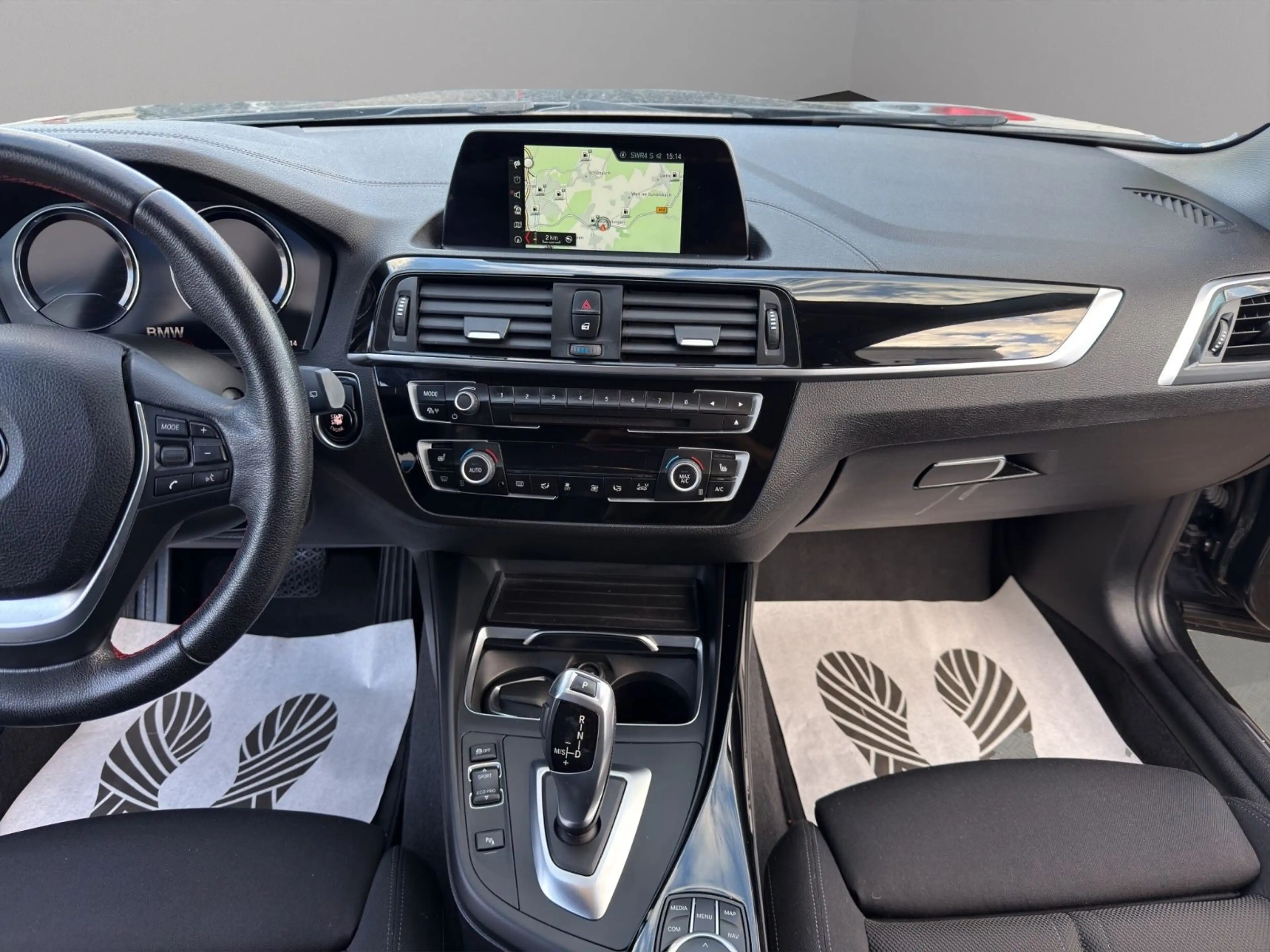 BMW 118 d Sport Line*AUTOM.*NAVI*LED*PDC*MFL*EURO6* — photo 15