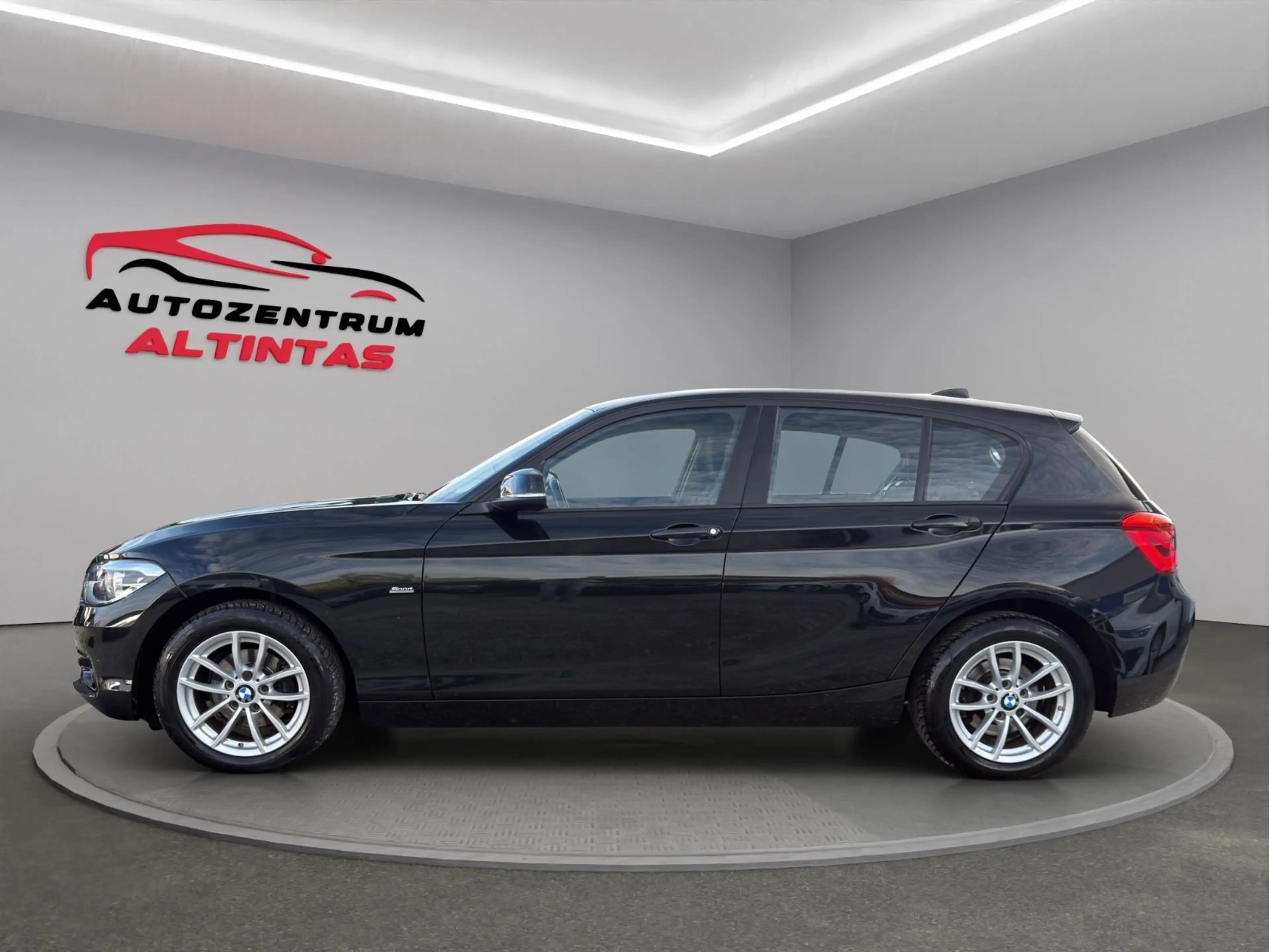 BMW 118 d Sport Line*AUTOM.*NAVI*LED*PDC*MFL*EURO6* — photo 7