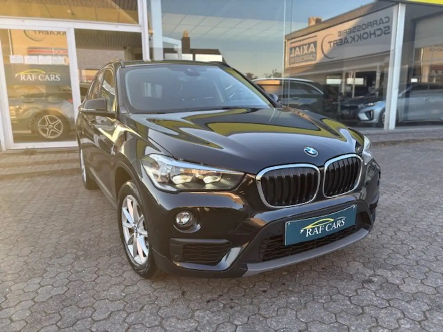 BMW X1 1.5iA sDrive18 // GARANTIE // CARPASS // 61.650KM! Negro - 2