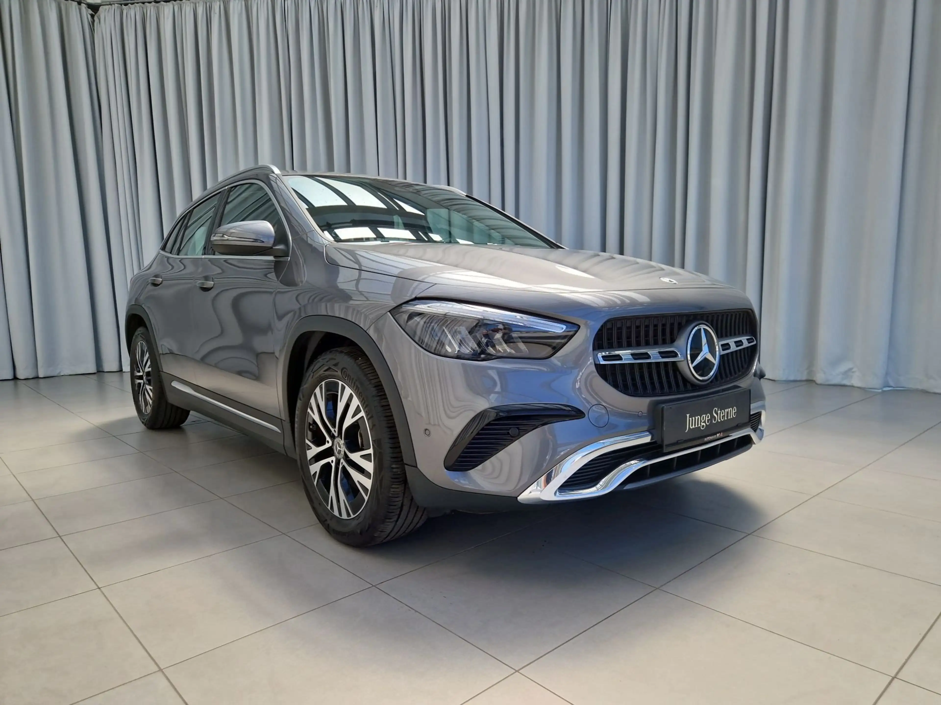 Mercedes-Benz GLA 180 d Progressive SpurW Winterp. — photo 3