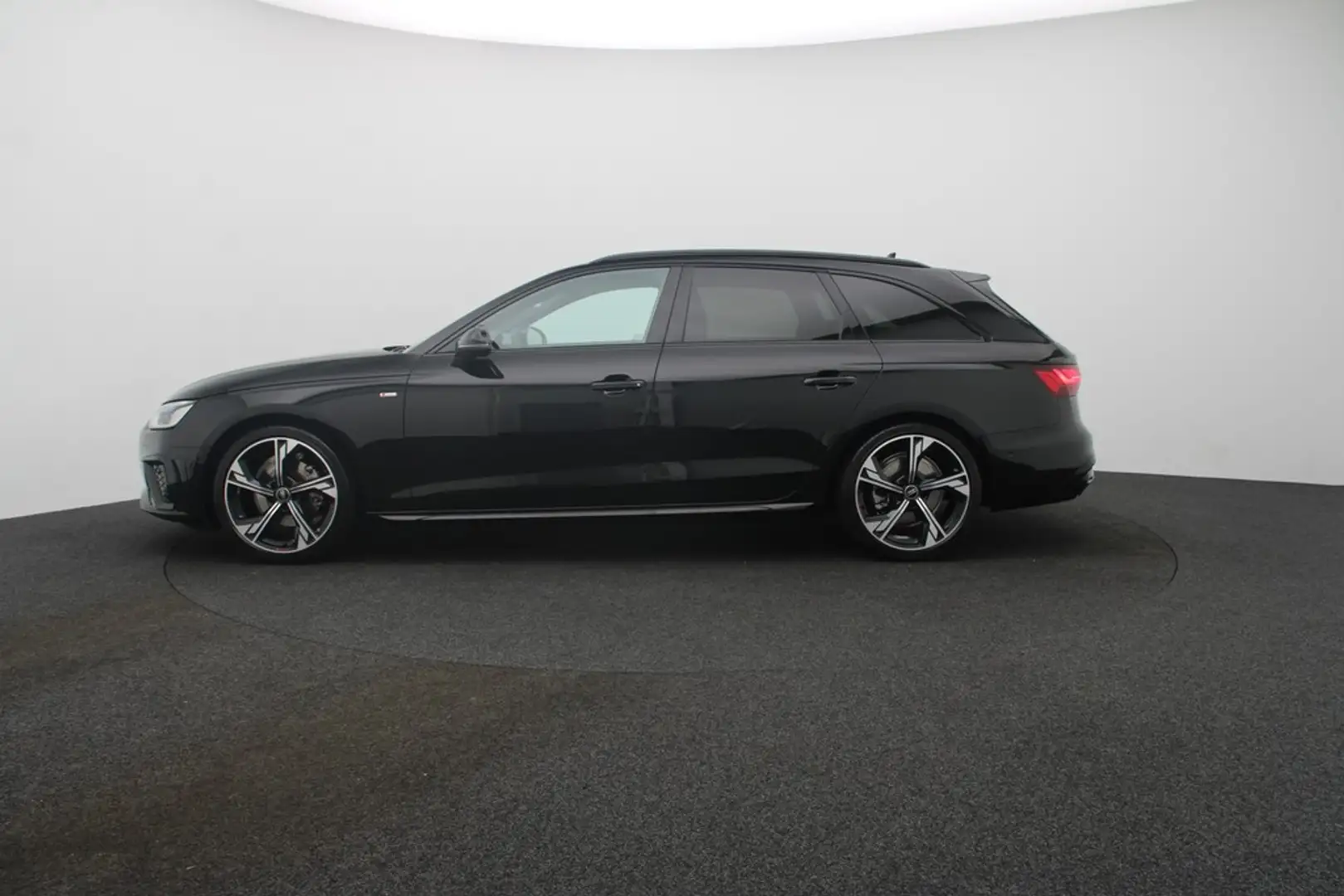 Audi A4 Avant 35 TFSI S line Matrix Navi ACC AHK Schwarz - 2