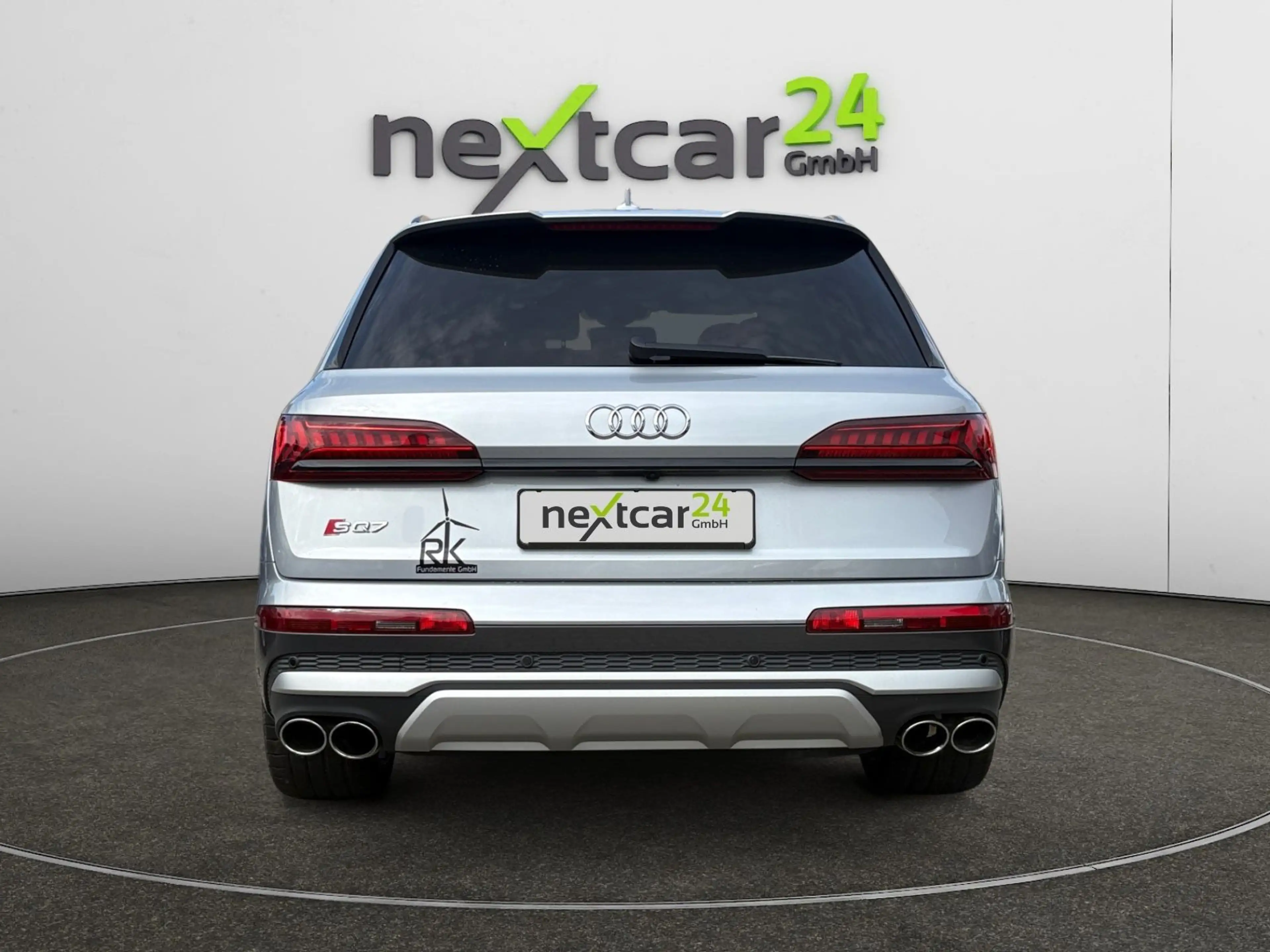 Audi SQ7 4.0 TDI quattro HUD PANO|LASER|7 SITZER|22"Z — photo 4