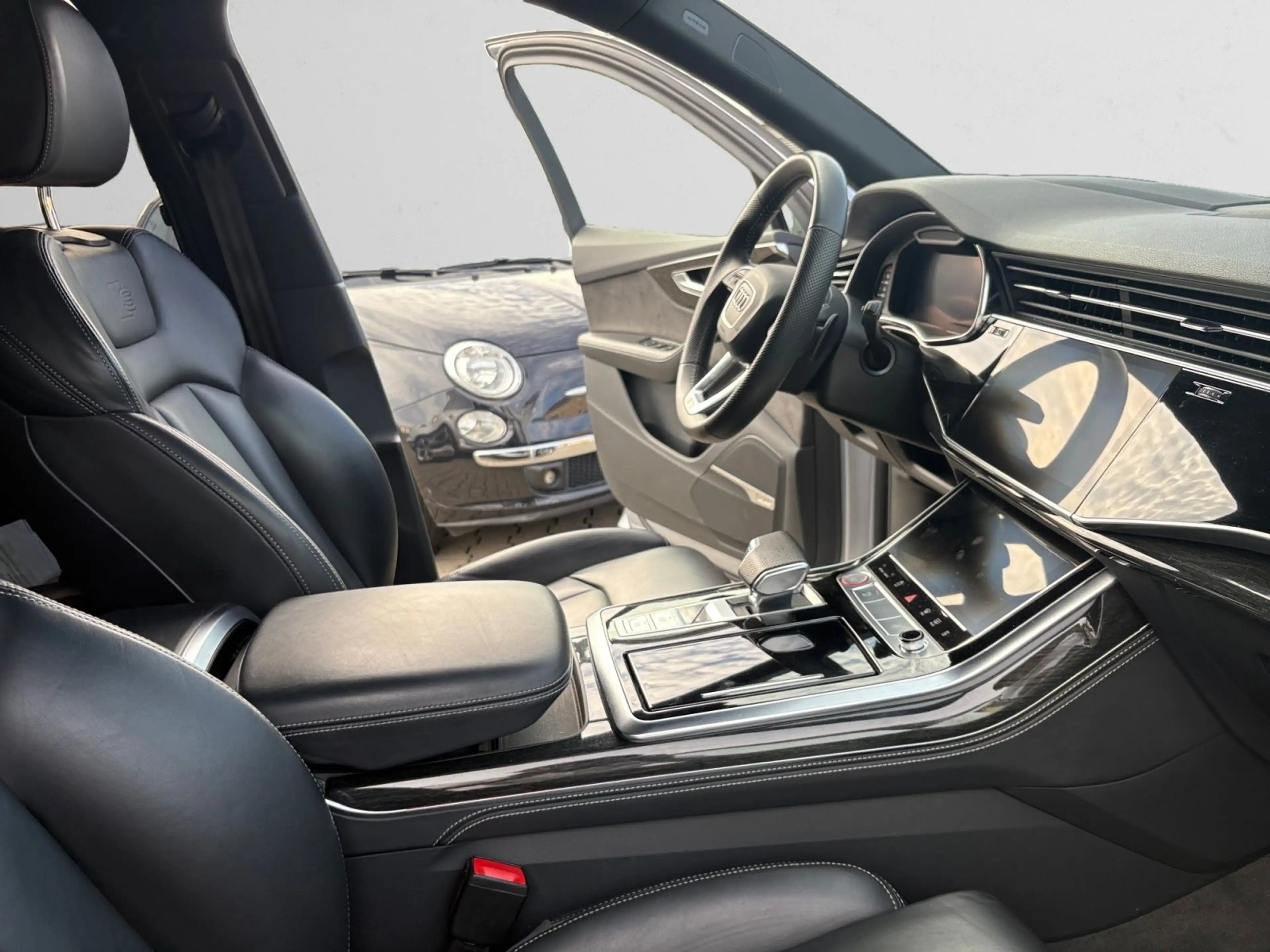 Audi SQ7 4.0 TDI quattro HUD PANO|LASER|7 SITZER|22"Z — photo 15