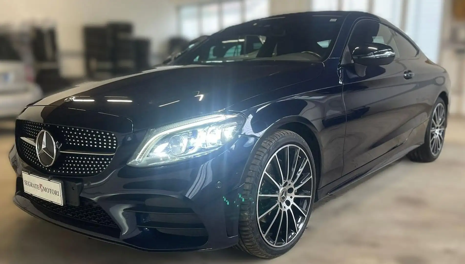 Mercedes-Benz C 220 d Auto 4Matic Coupé Premium Plus Bleu - 1