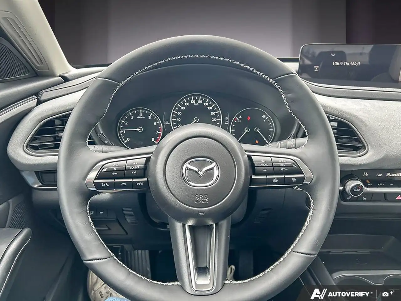Mazda CX-30 снимка Mazda CX-30
