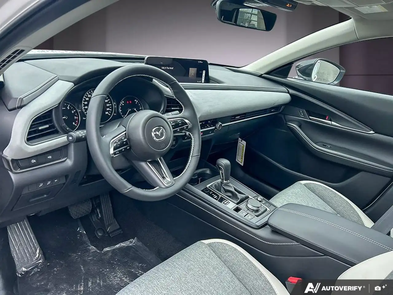 Mazda CX-30 снимка Mazda CX-30