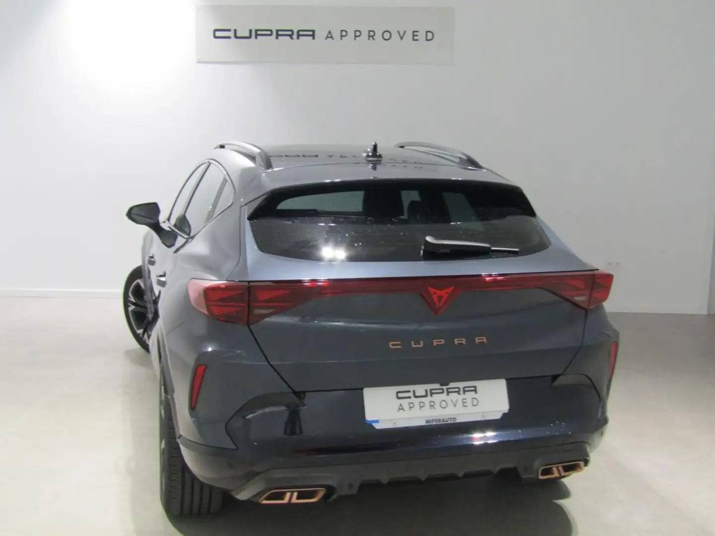 CUPRA Formentor 1.5 e-Hybrid 150 DSG Grijs - 2
