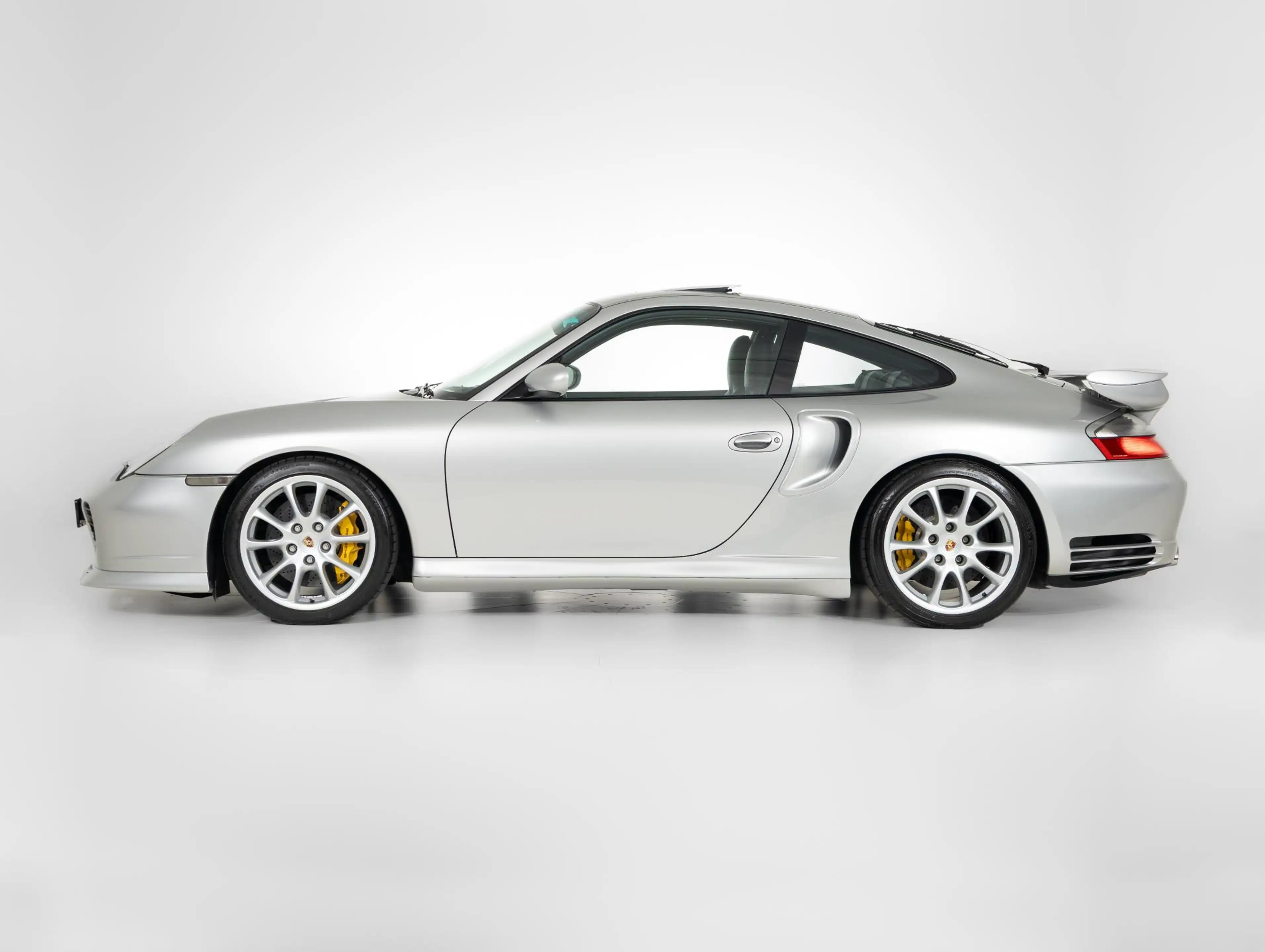 Porsche 996 996 Turbo — photo 11