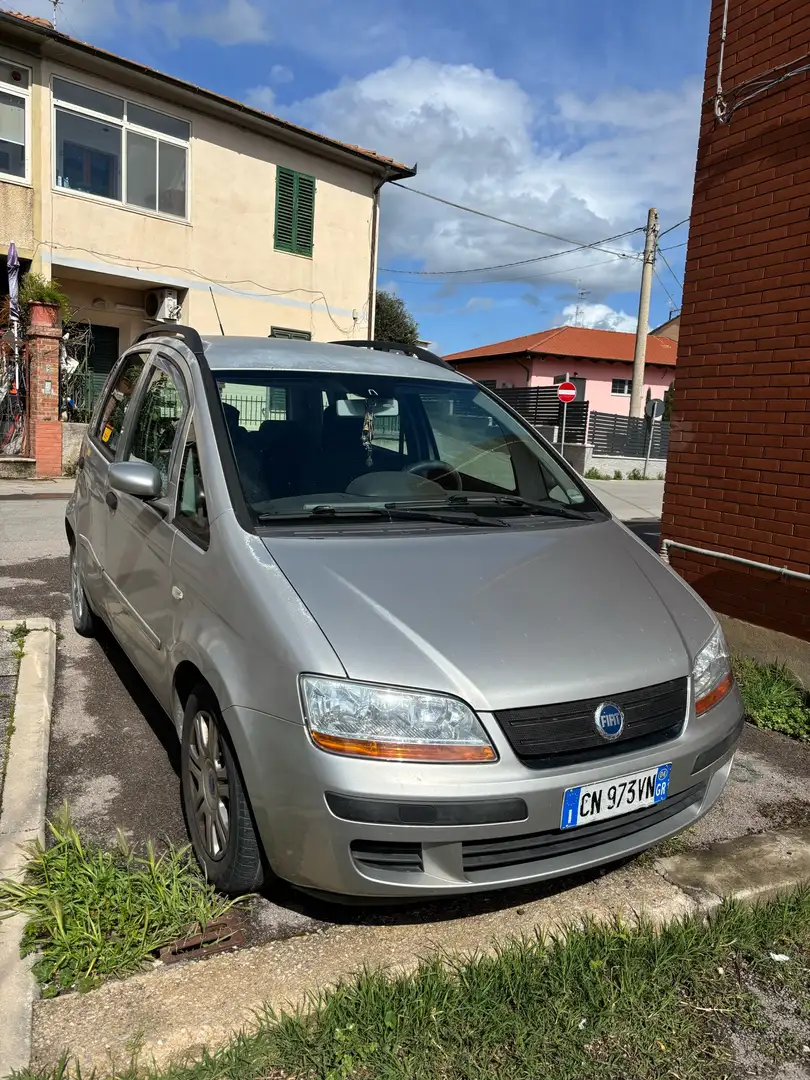 Fiat Idea 1.3 mjt 16v Actual - 1
