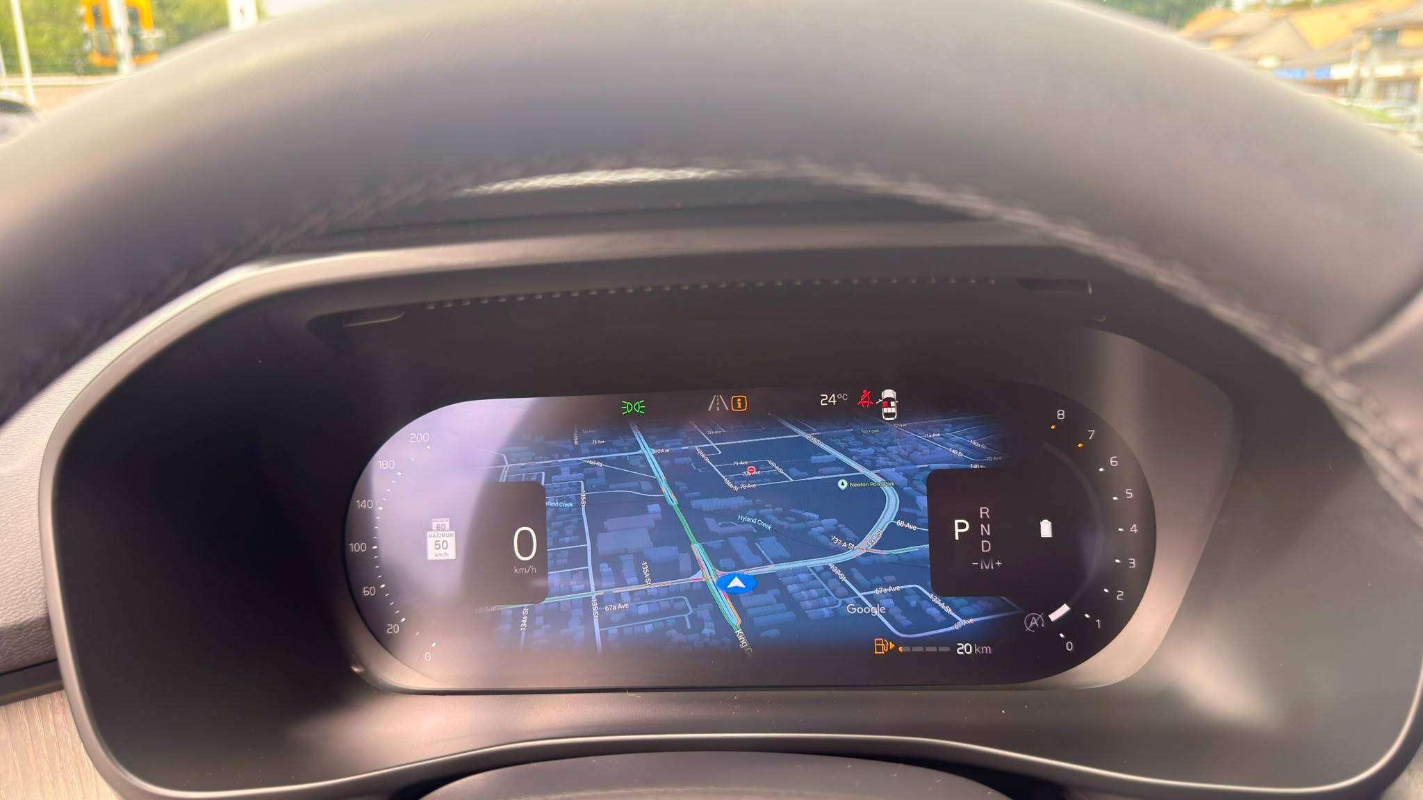 2025 Volvo XC40 — view 13