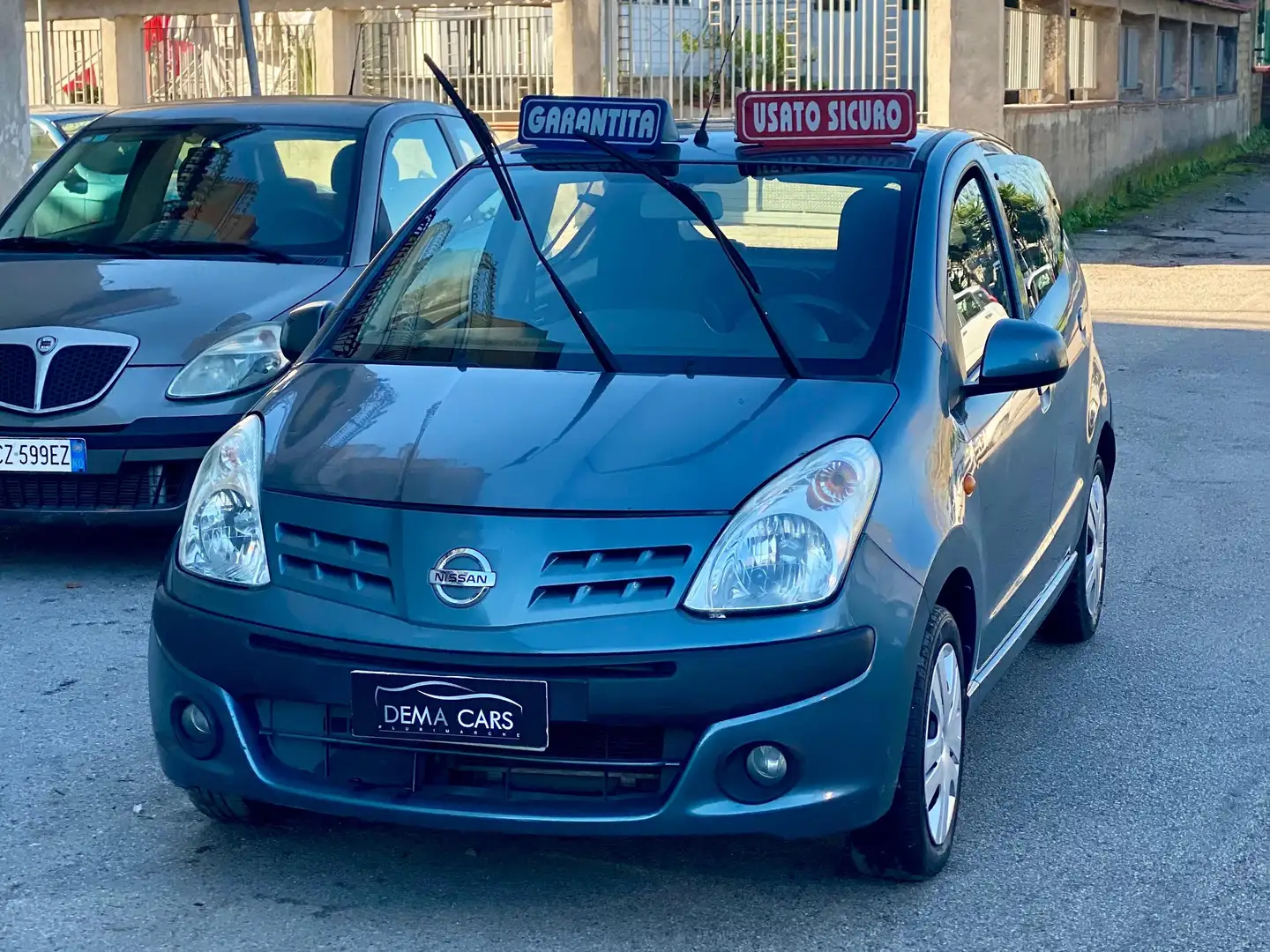 Nissan Pixo Pixo 1.0 CLIMA Gris - 2