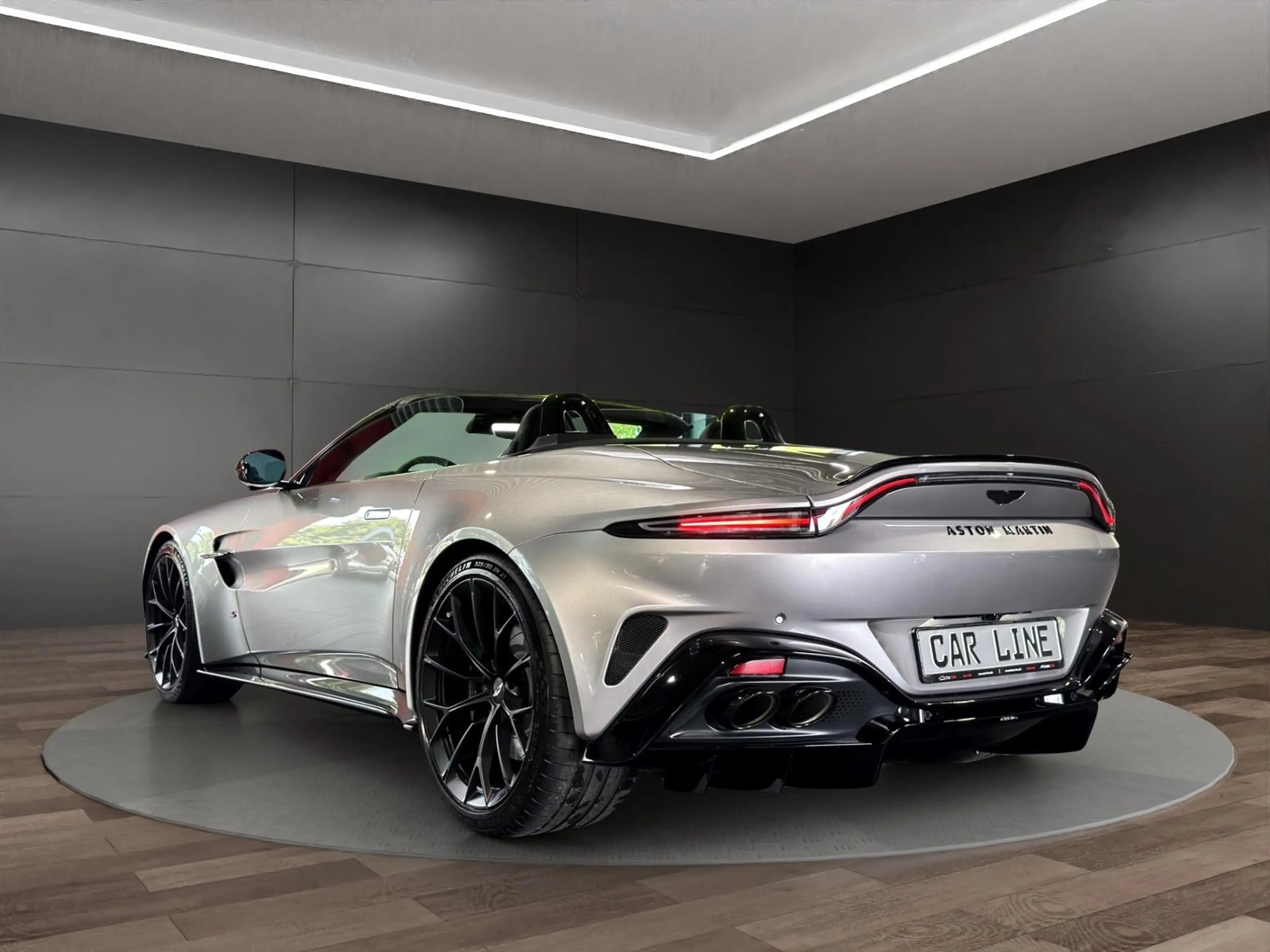 Aston Martin V8 Vantage S V8 Roadstar*Carbon* — photo 5