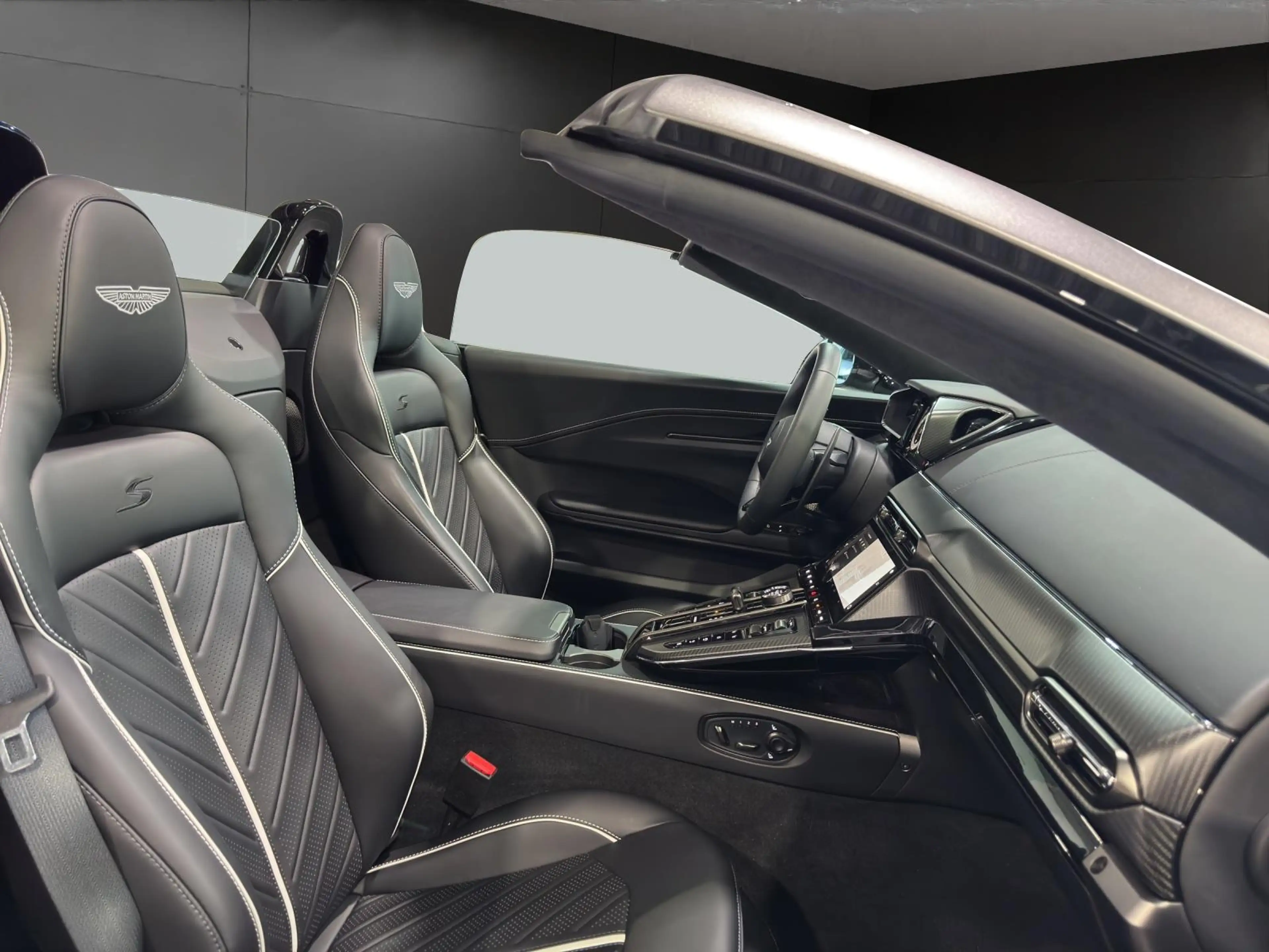Aston Martin V8 Vantage S V8 Roadstar*Carbon* — photo 15