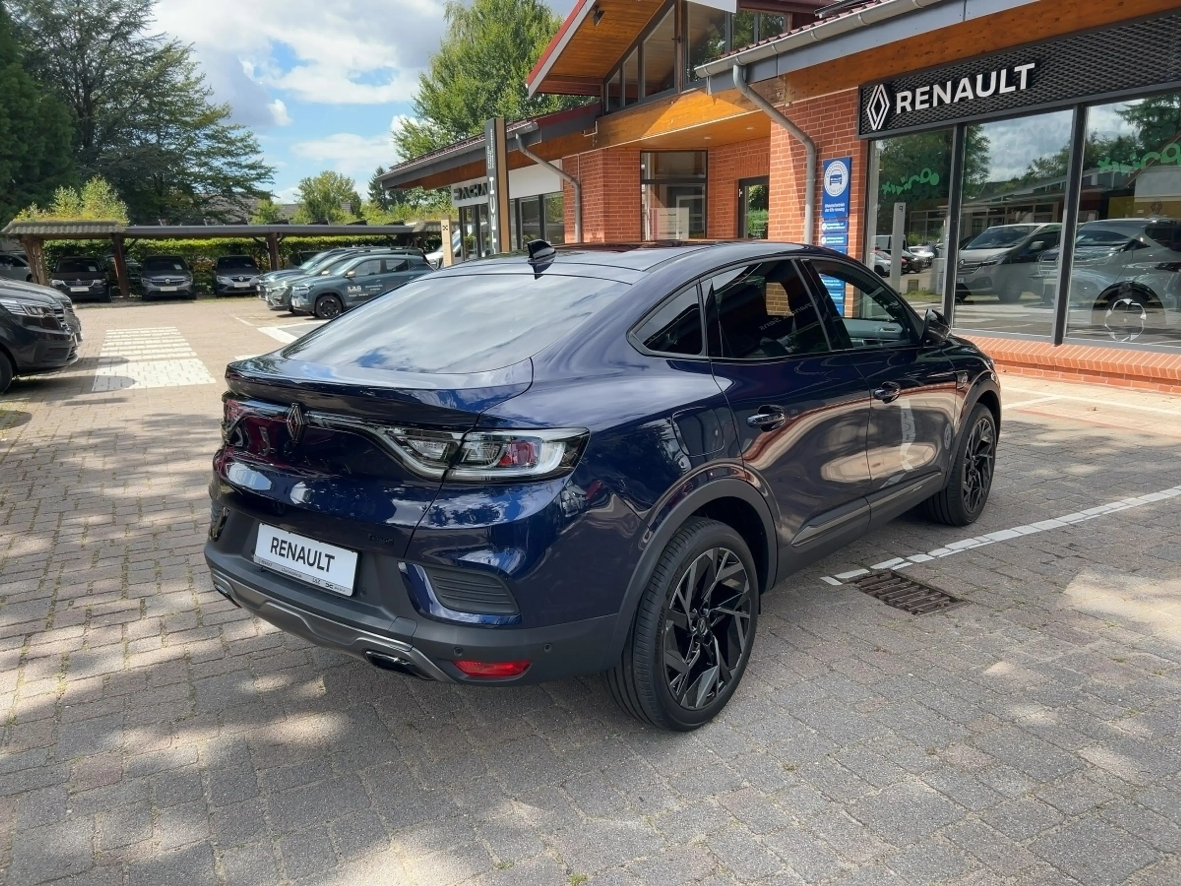Renault Arkana Full-Hybrid 145 Esprit Alpine — photo 4