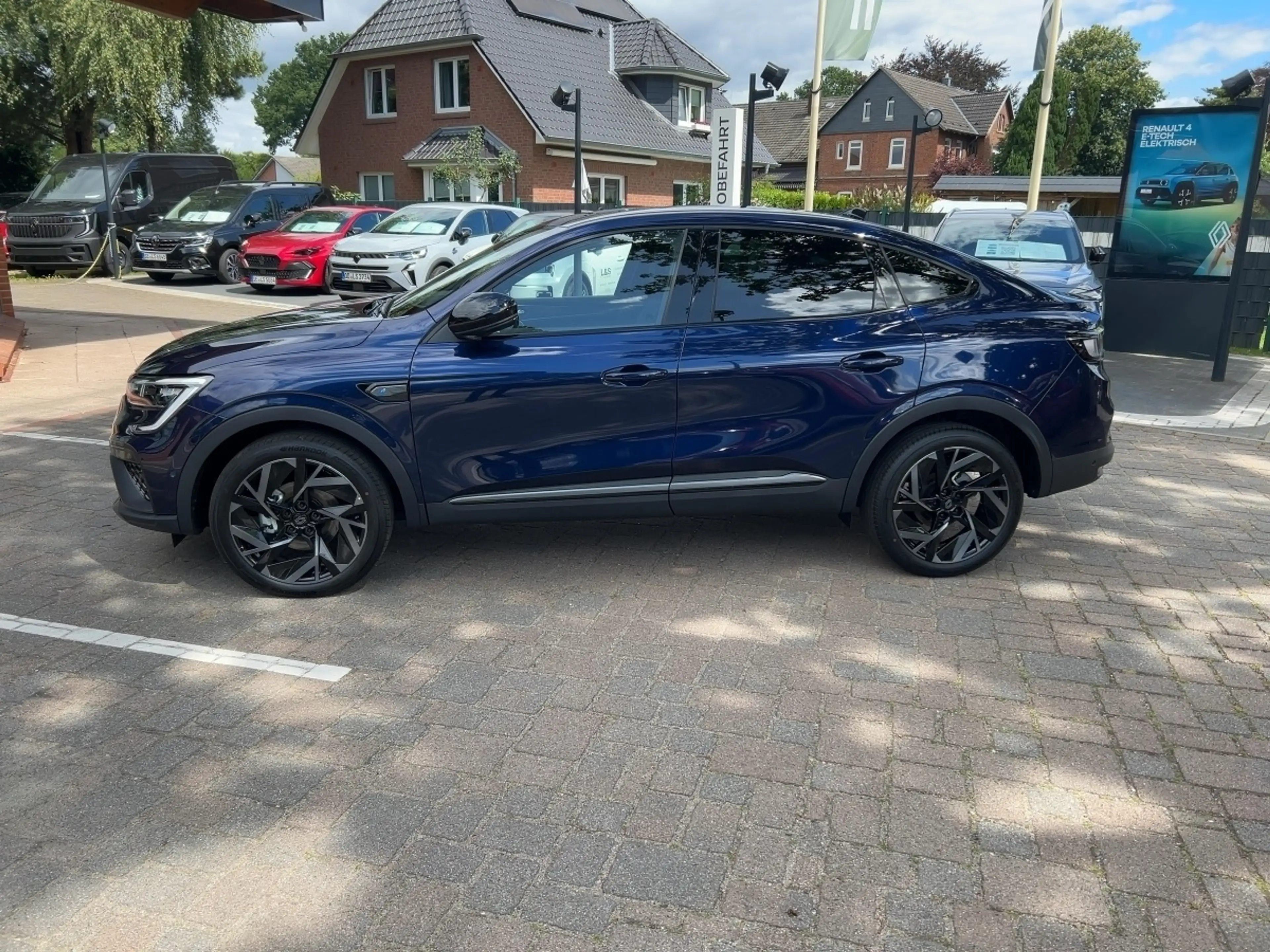 Renault Arkana Full-Hybrid 145 Esprit Alpine — photo 2