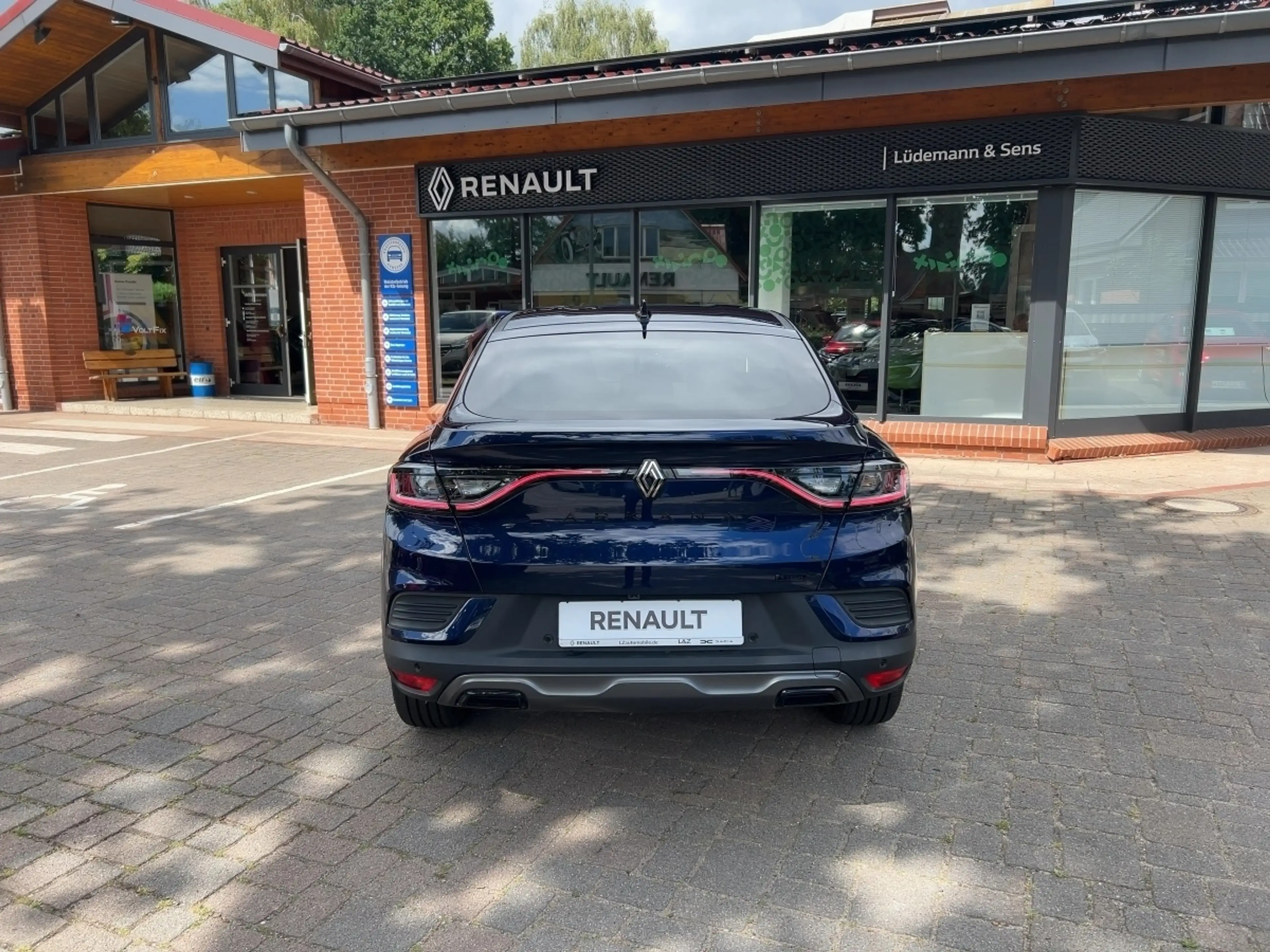 Renault Arkana Full-Hybrid 145 Esprit Alpine — photo 3