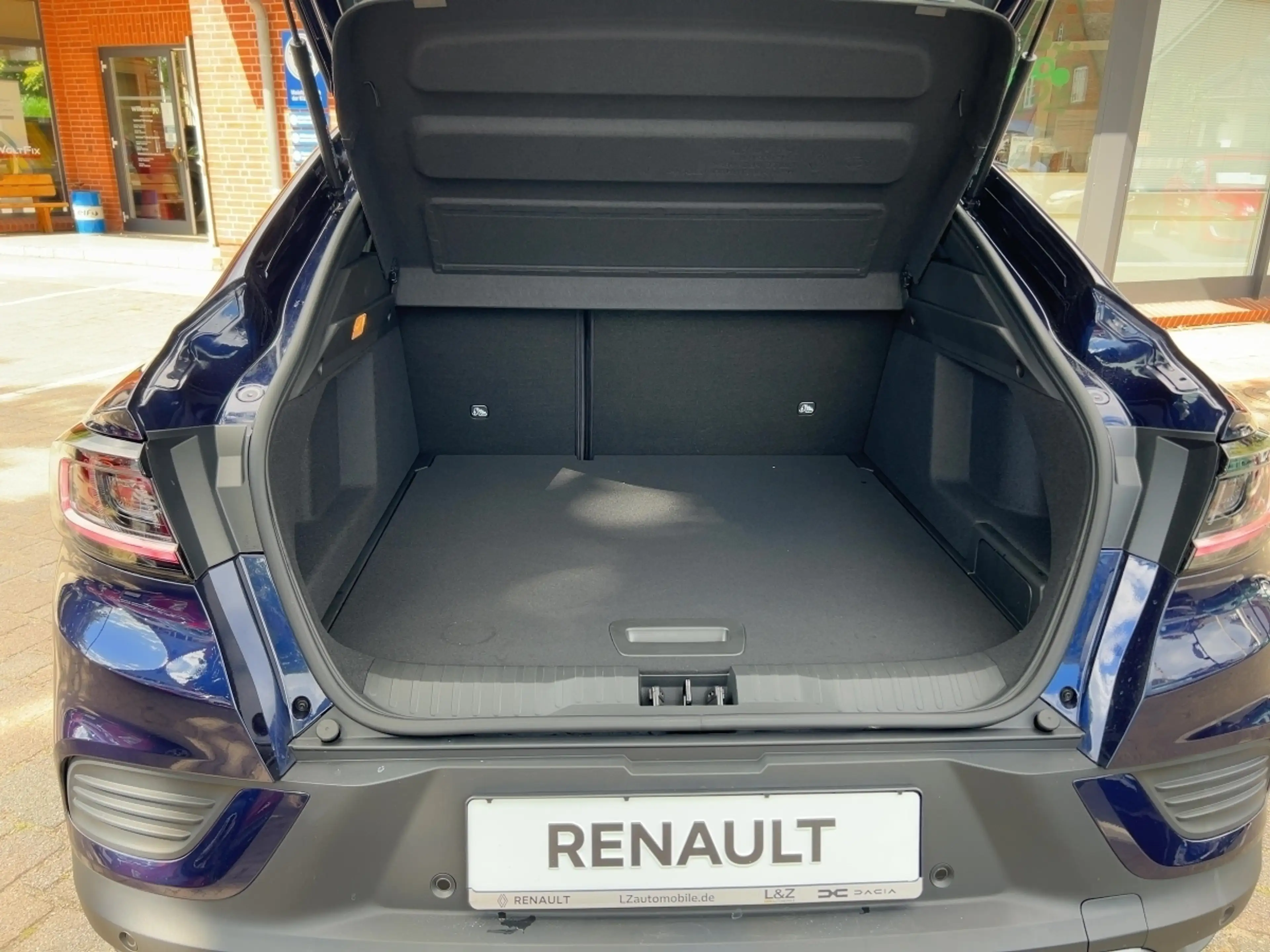 Renault Arkana Full-Hybrid 145 Esprit Alpine — photo 13