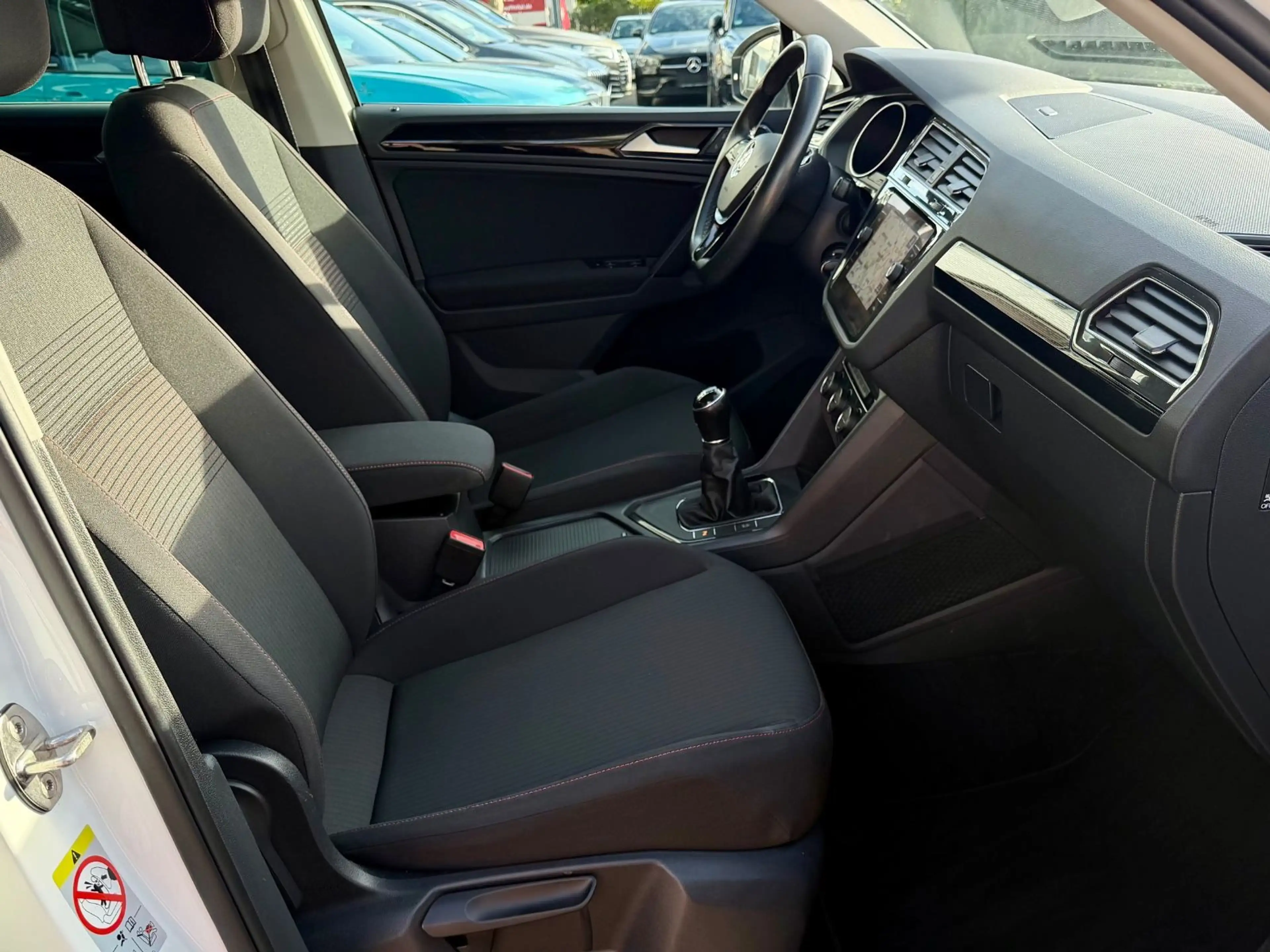 Volkswagen Tiguan 2.0 TDI SOUND/wenig KM/Anhängerk./CarPlay — photo 11