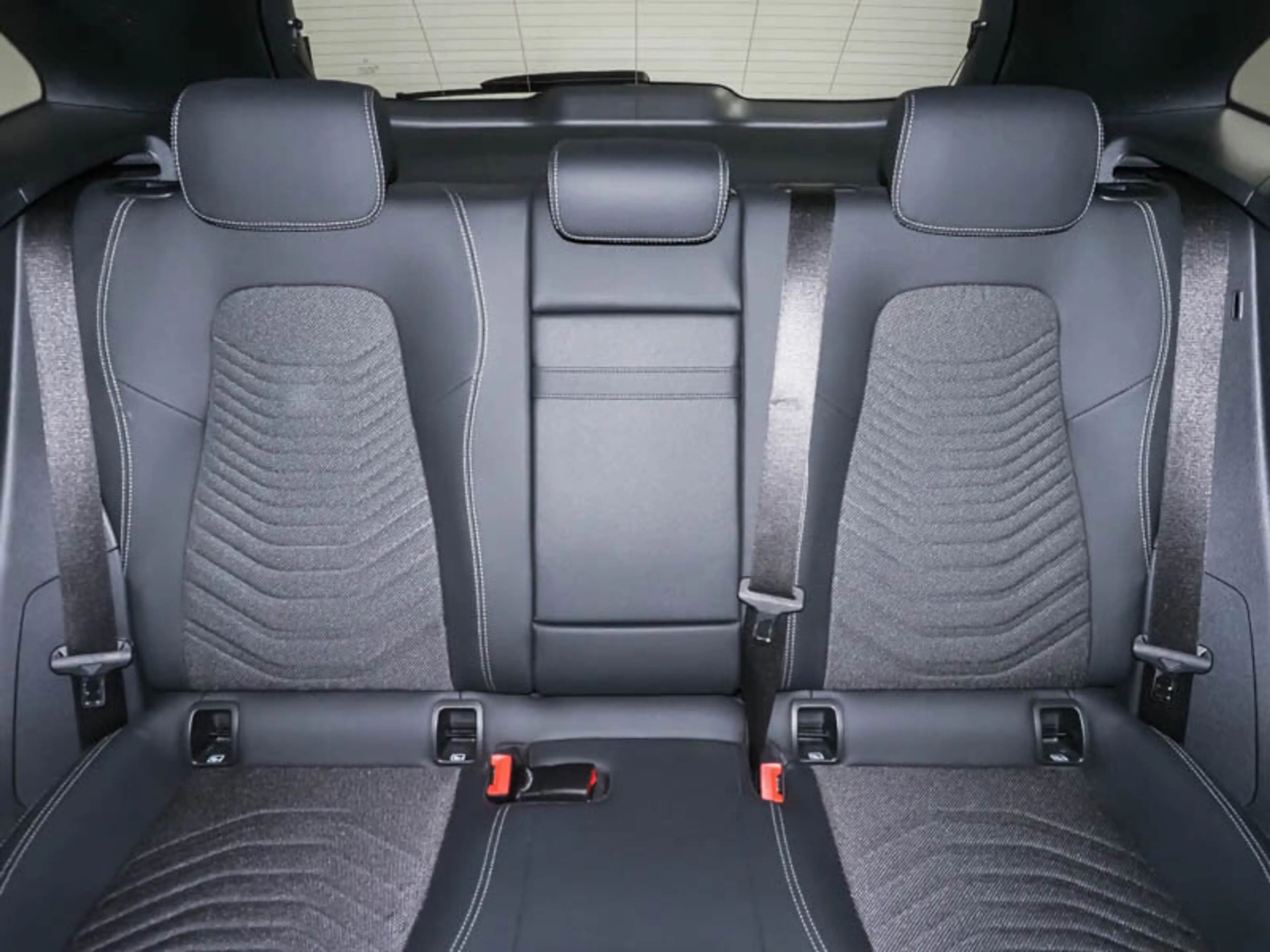 Mercedes-Benz EQA 300 EQA 300 4-M ADVANCED+*AHK*MEMORY*360° KAMERA*18" — photo 10